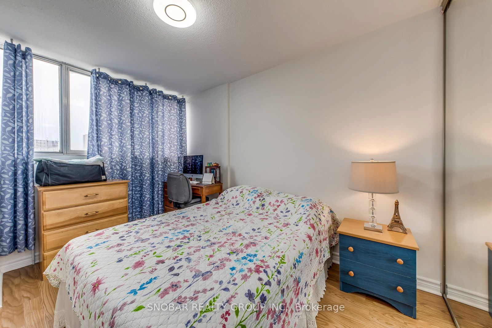 11 Wincott Drive 810 Property Photo 13