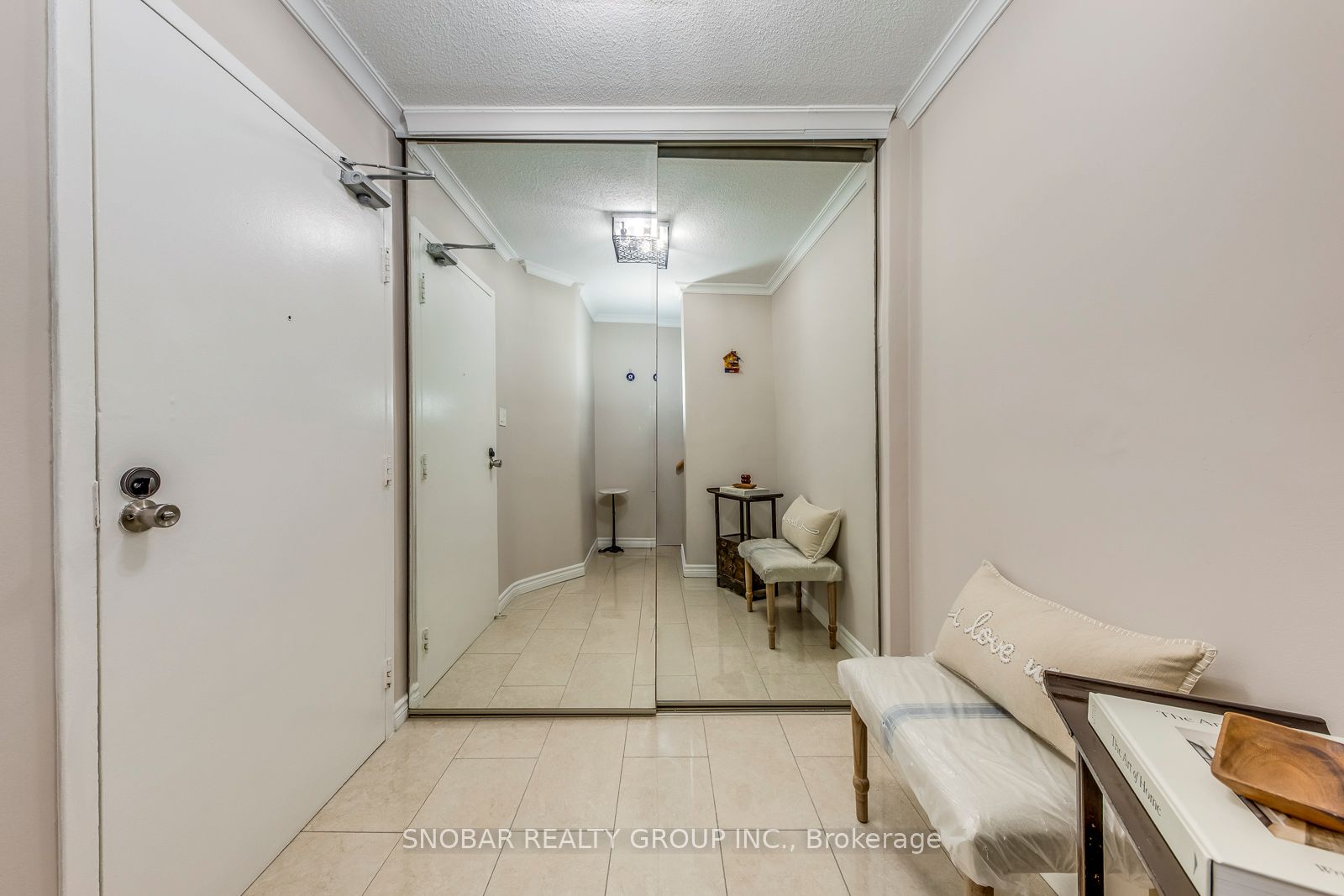 11 Wincott Drive 810 Property Photo 17