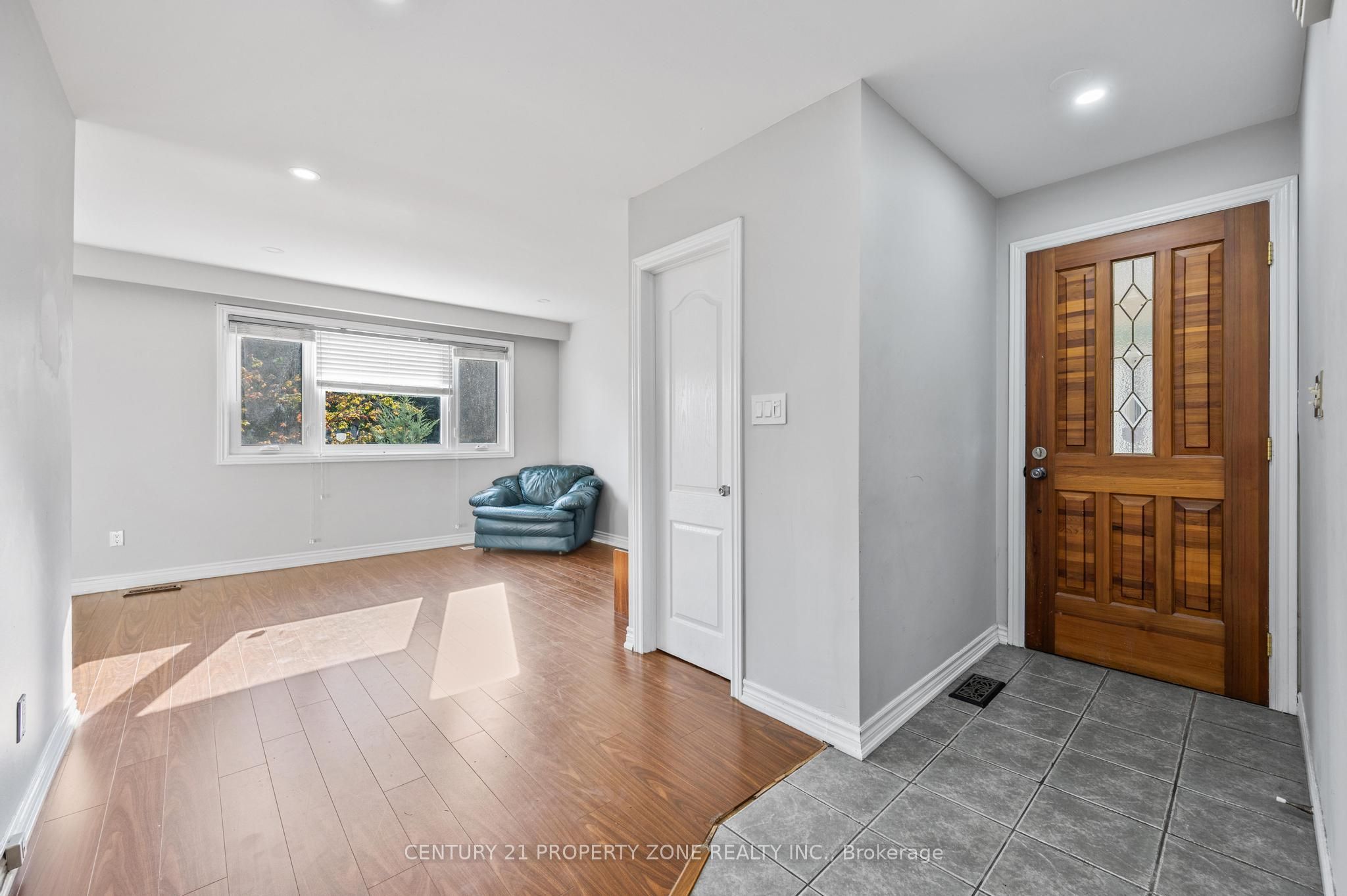 25 Chatsworth Drive Property Photo 6