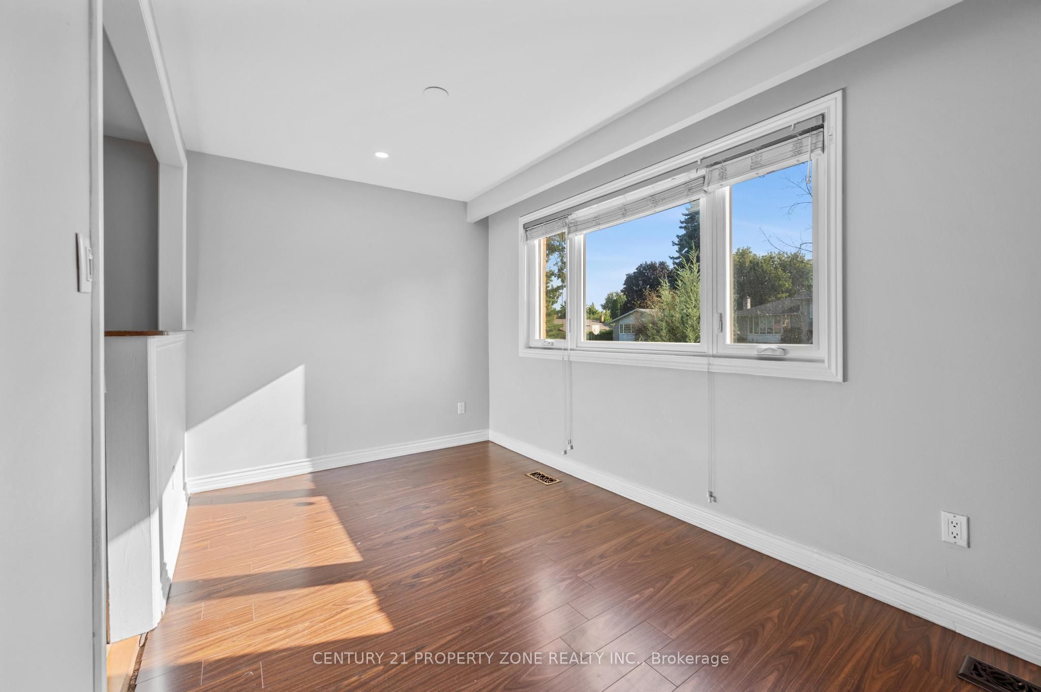 25 Chatsworth Drive Property Photo 10