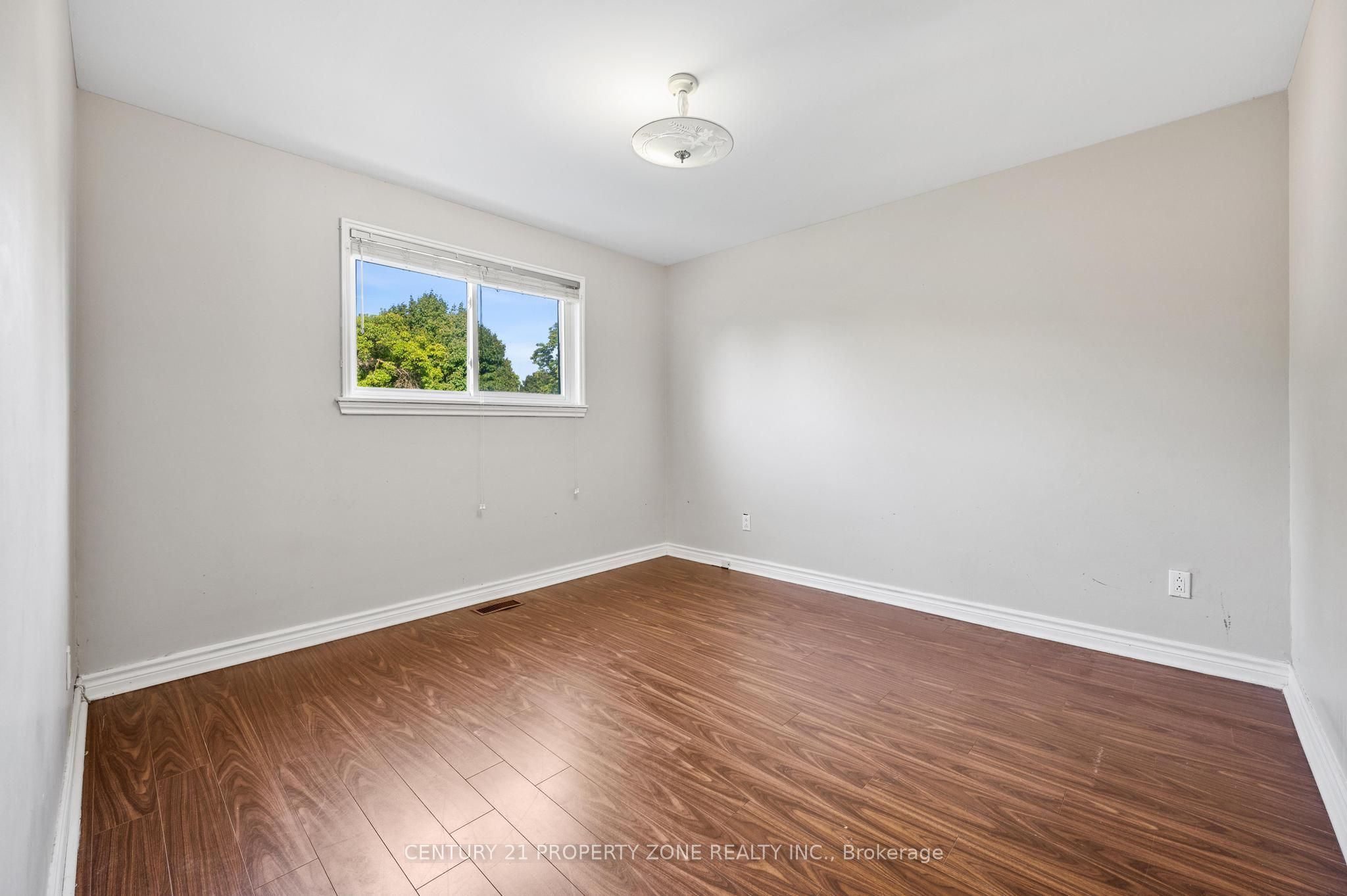 25 Chatsworth Drive Property Photo 22
