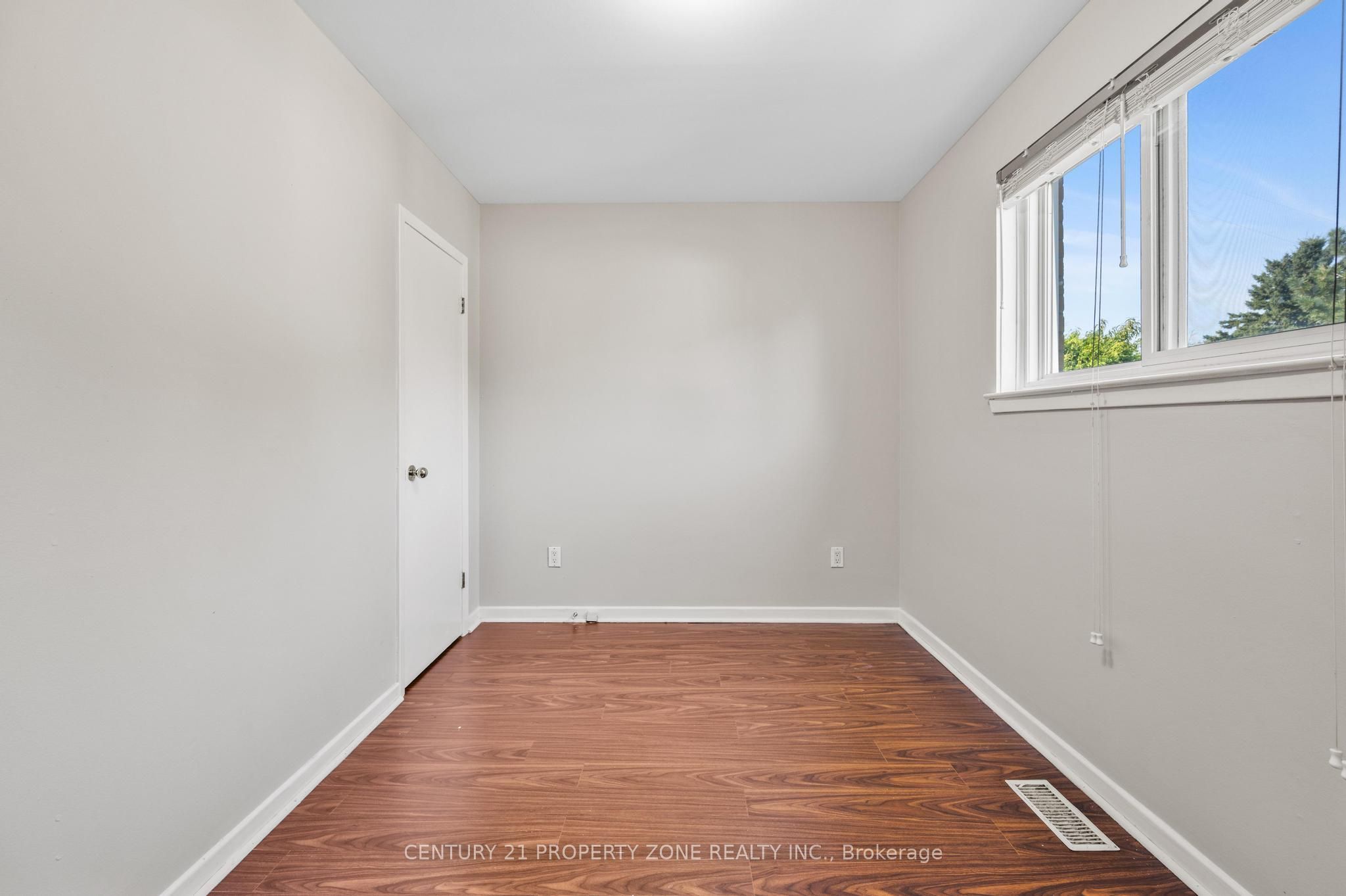 25 Chatsworth Drive Property Photo 25