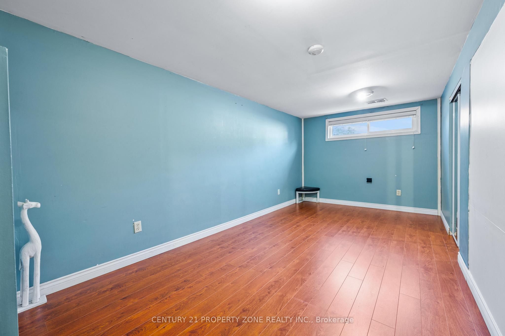 25 Chatsworth Drive Property Photo 35