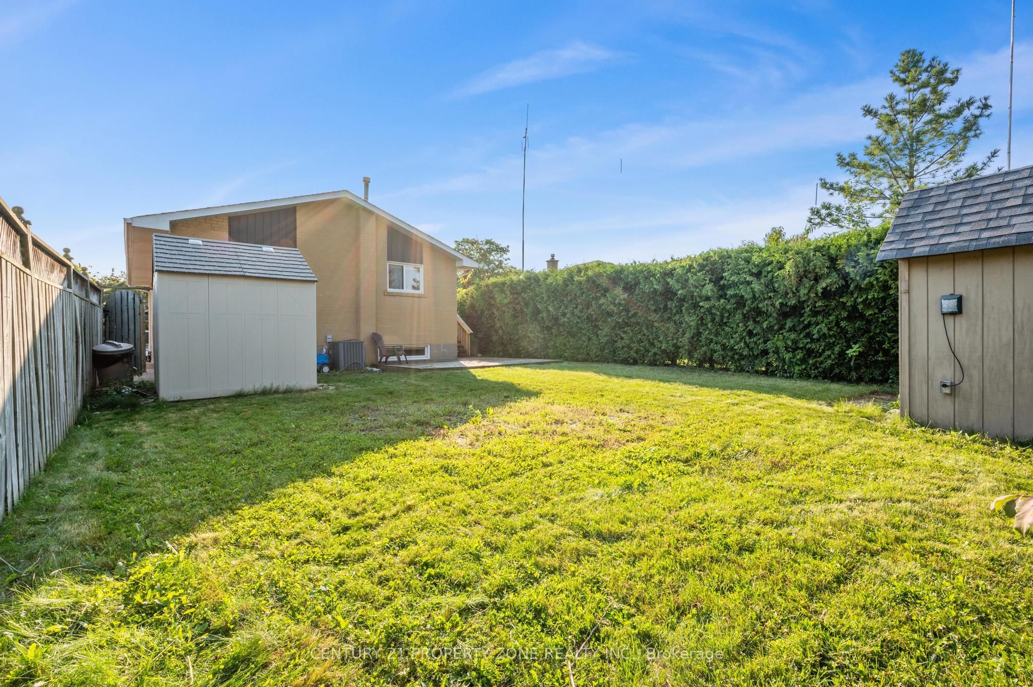 25 Chatsworth Drive Property Photo 44