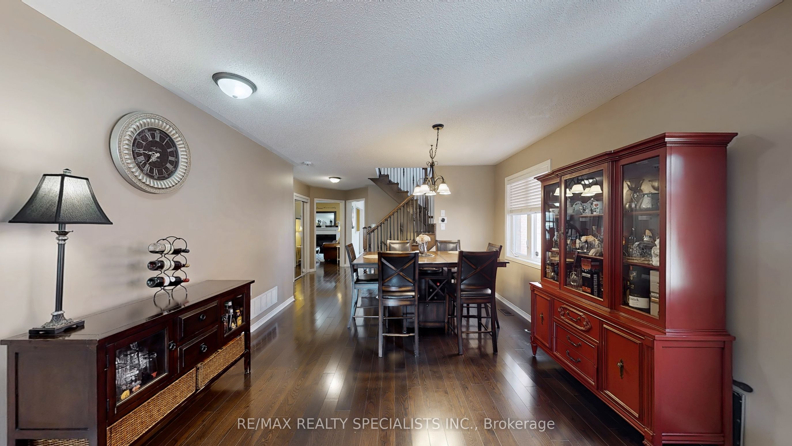482 Grant Way Property Photo 2