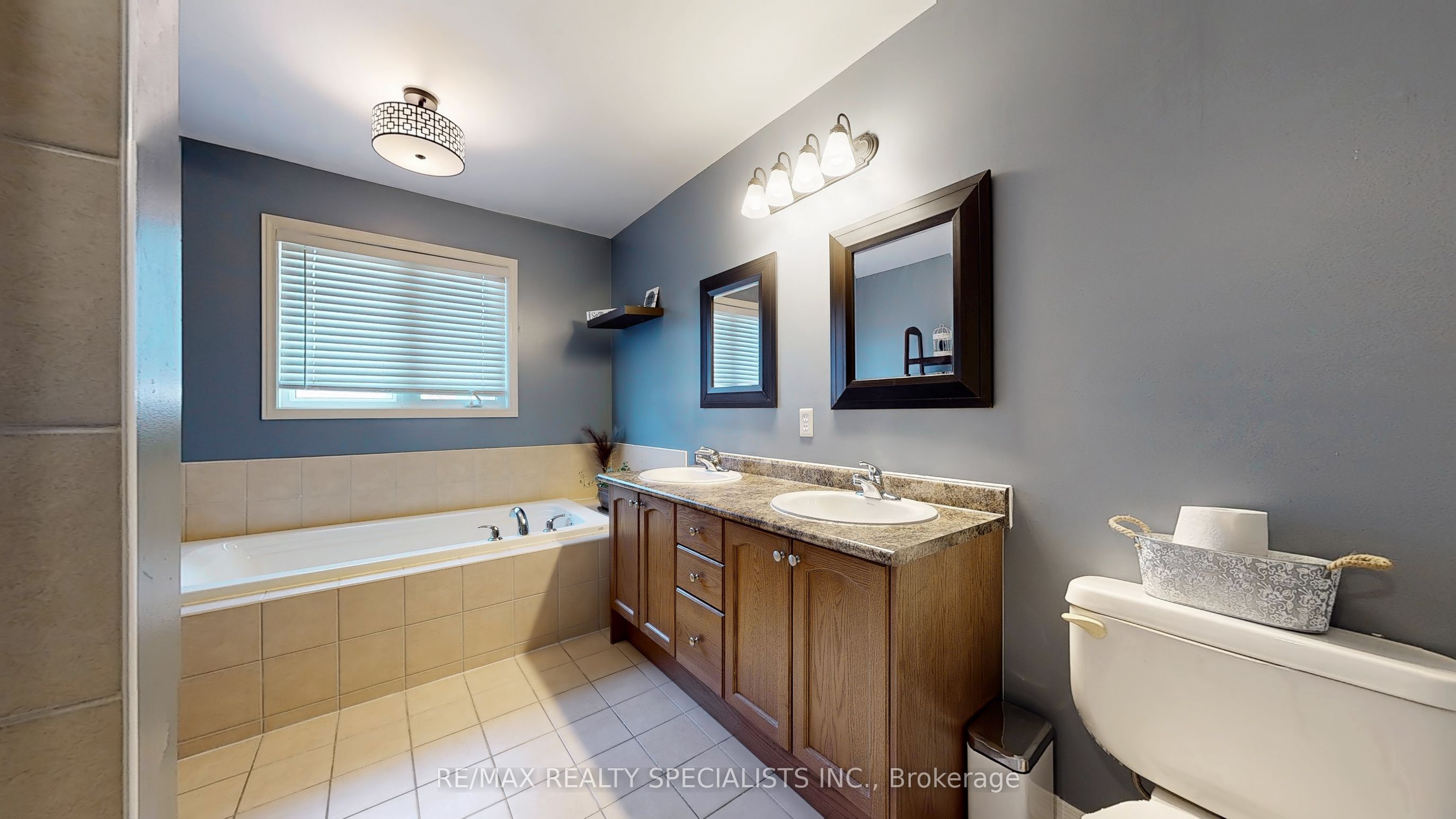 482 Grant Way Property Photo 17