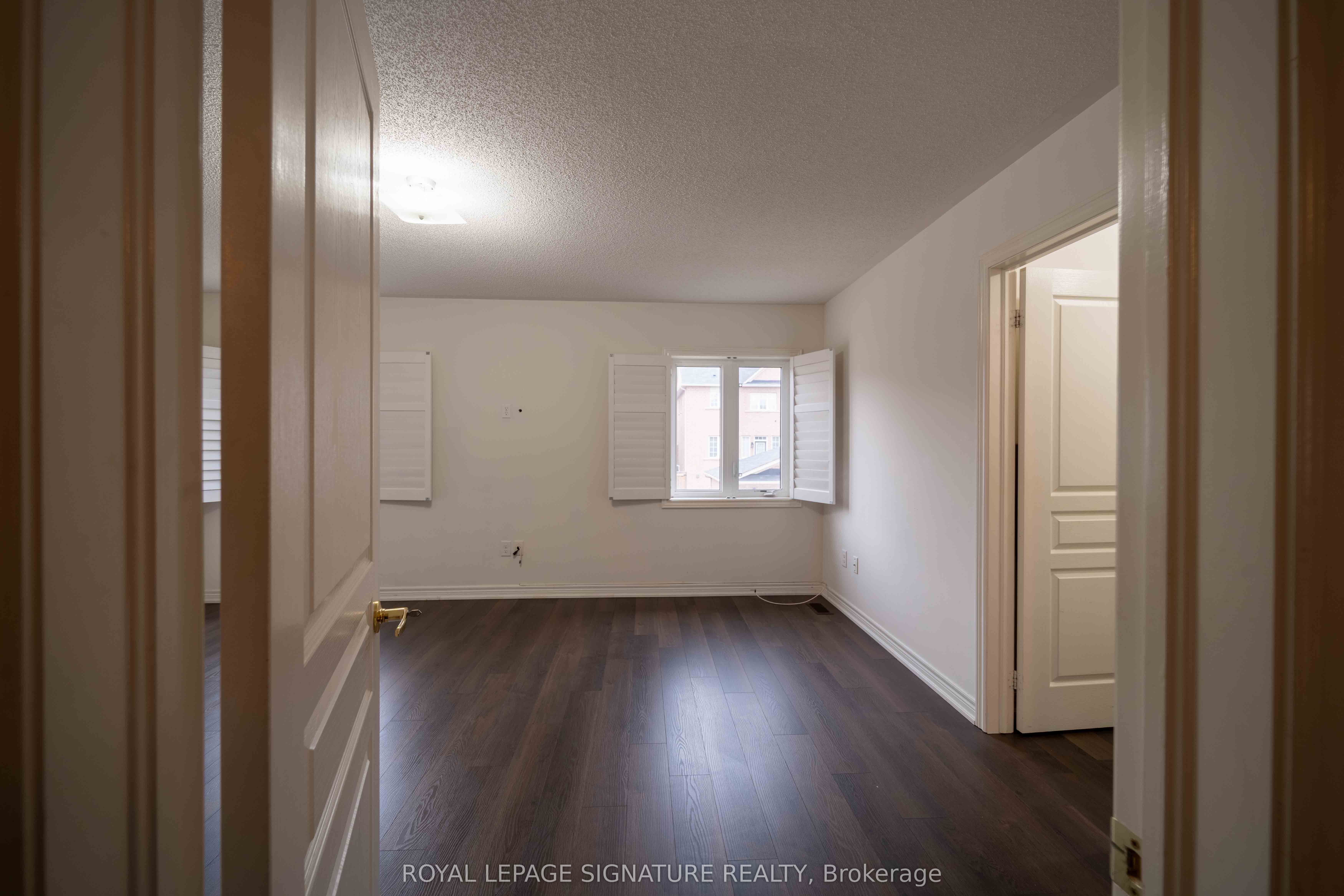 5570 Meadowcrest Avenue Property Photo 13