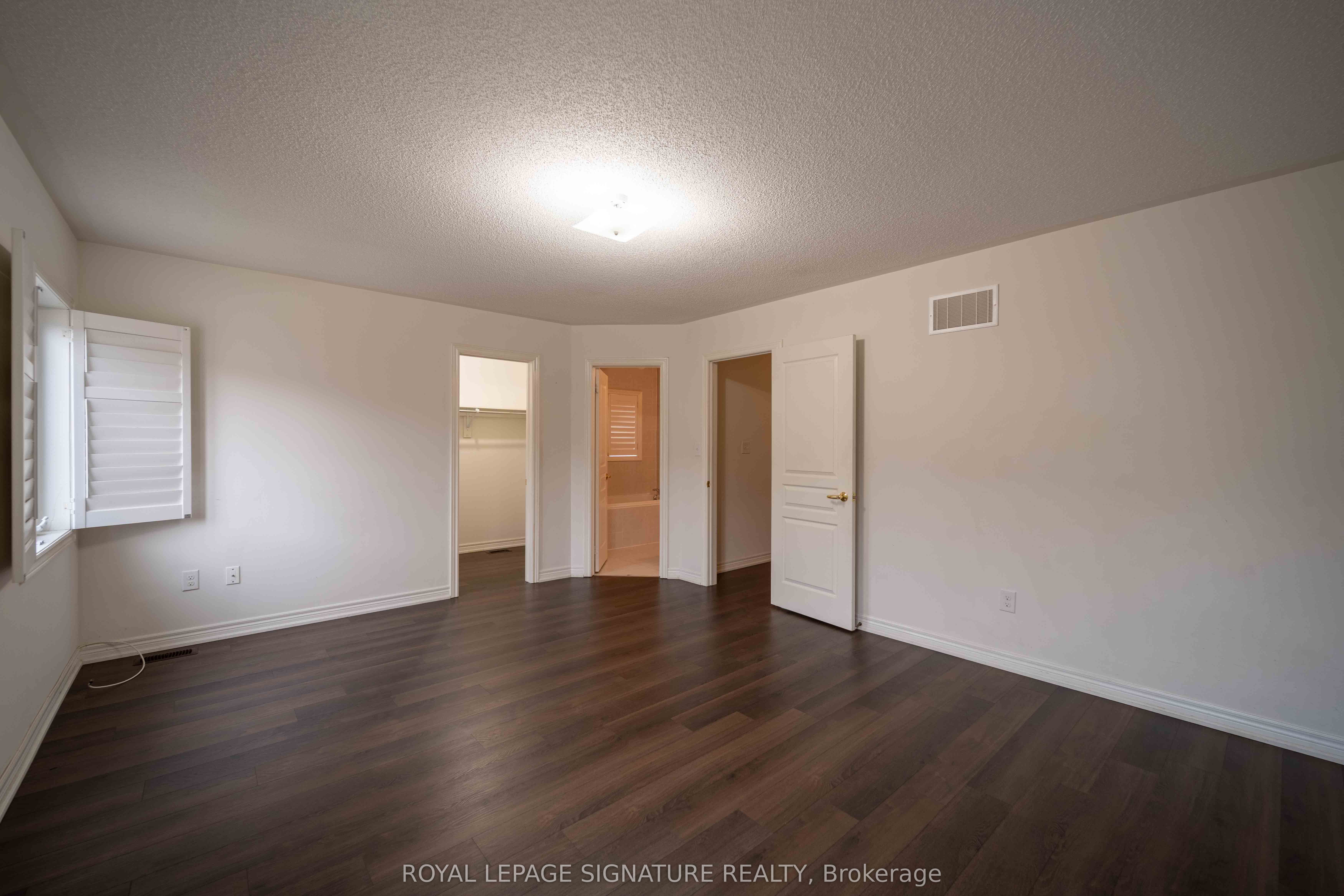 5570 Meadowcrest Avenue Property Photo 15
