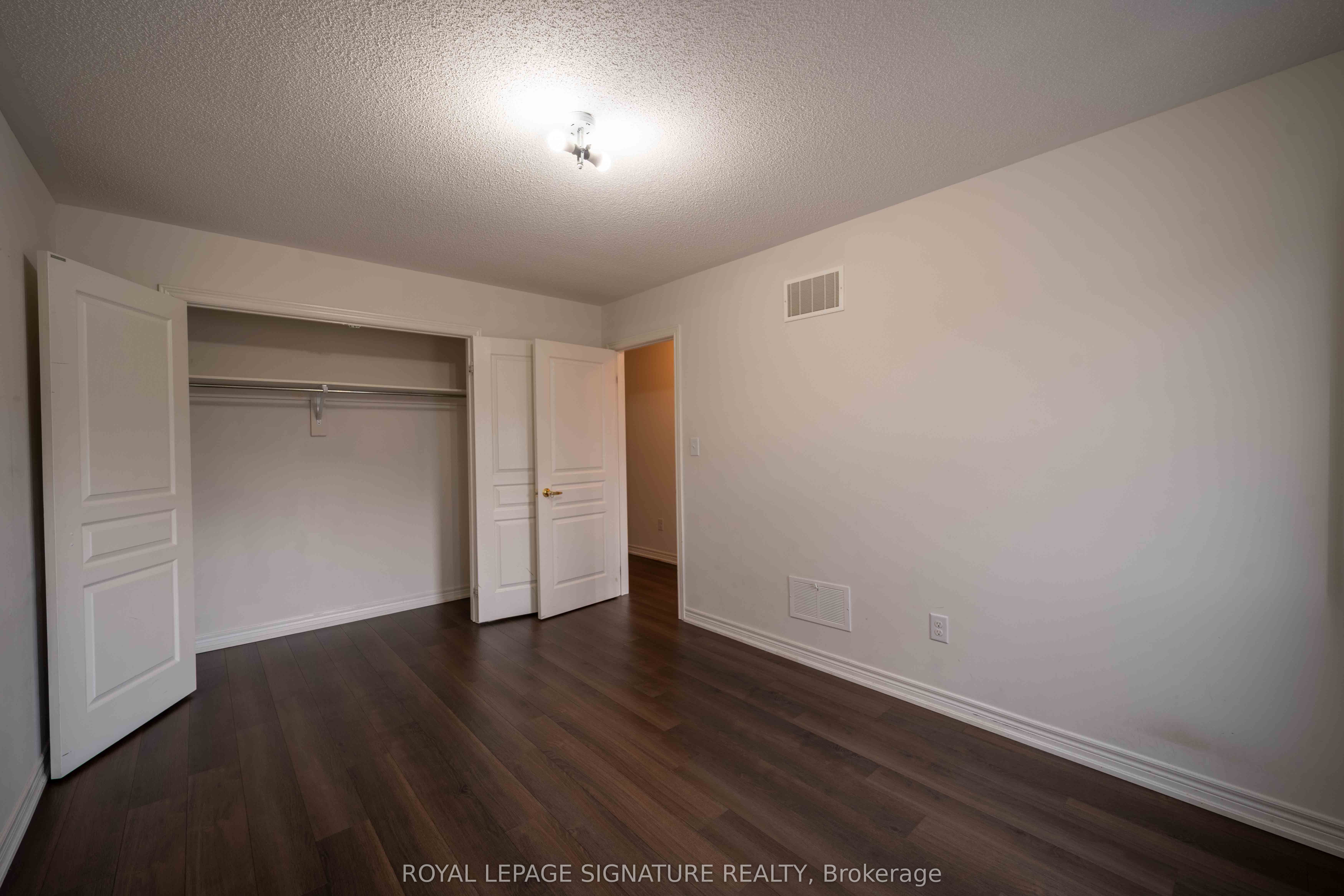 5570 Meadowcrest Avenue Property Photo 23