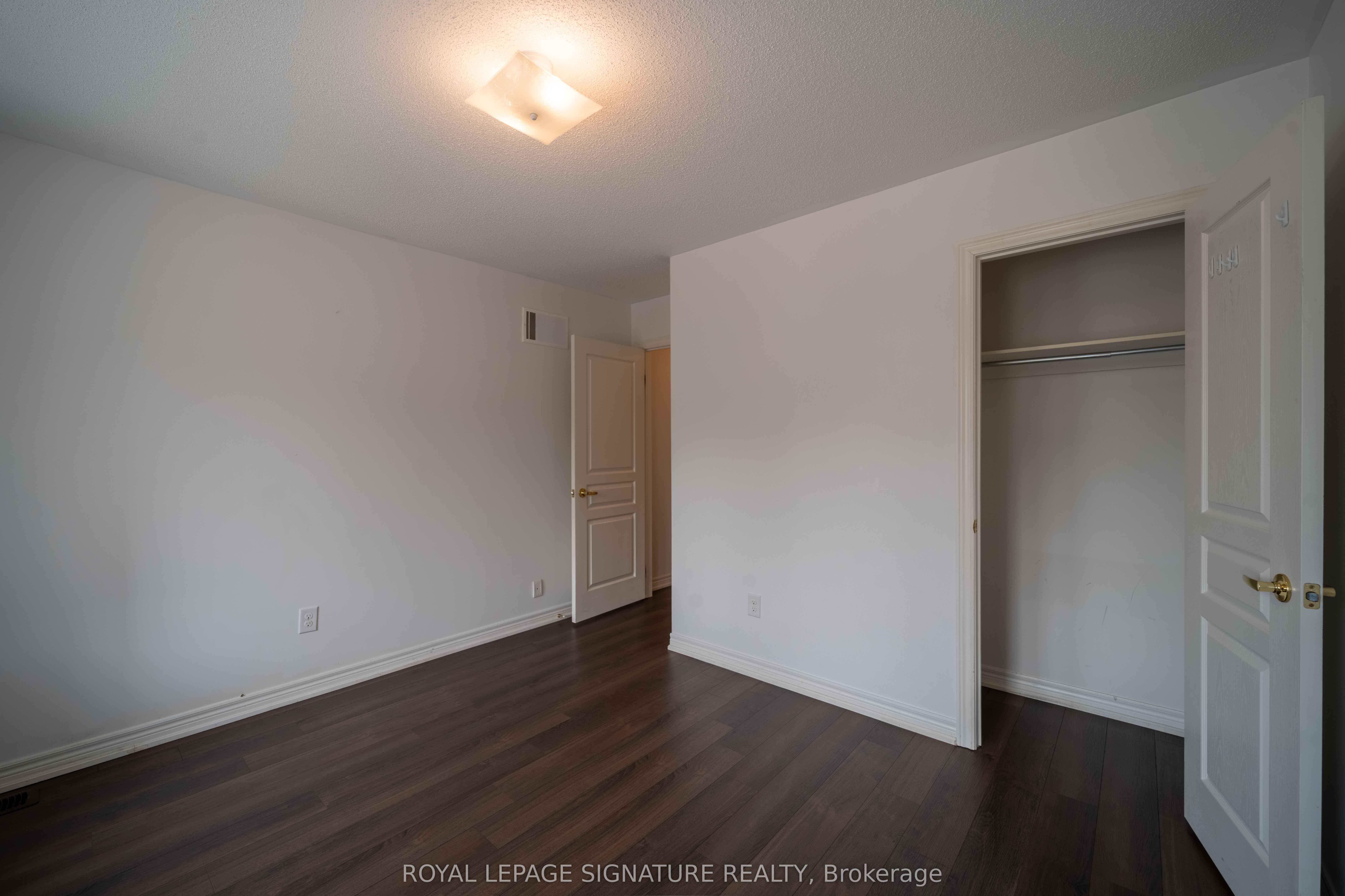 5570 Meadowcrest Avenue Property Photo 25