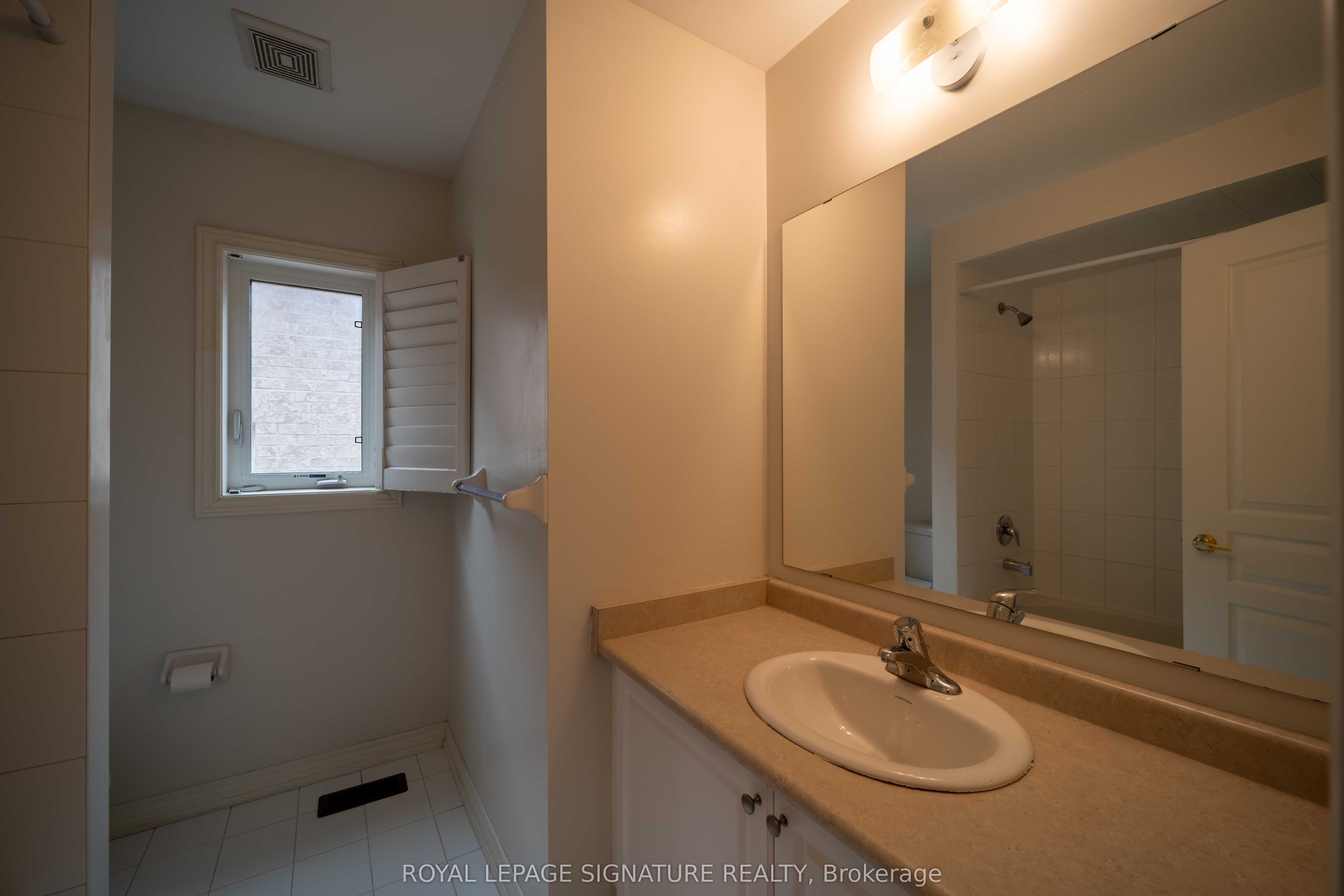 5570 Meadowcrest Avenue Property Photo 26
