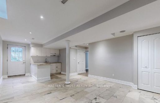 3064 Stornoway Circuit Property Photo 4