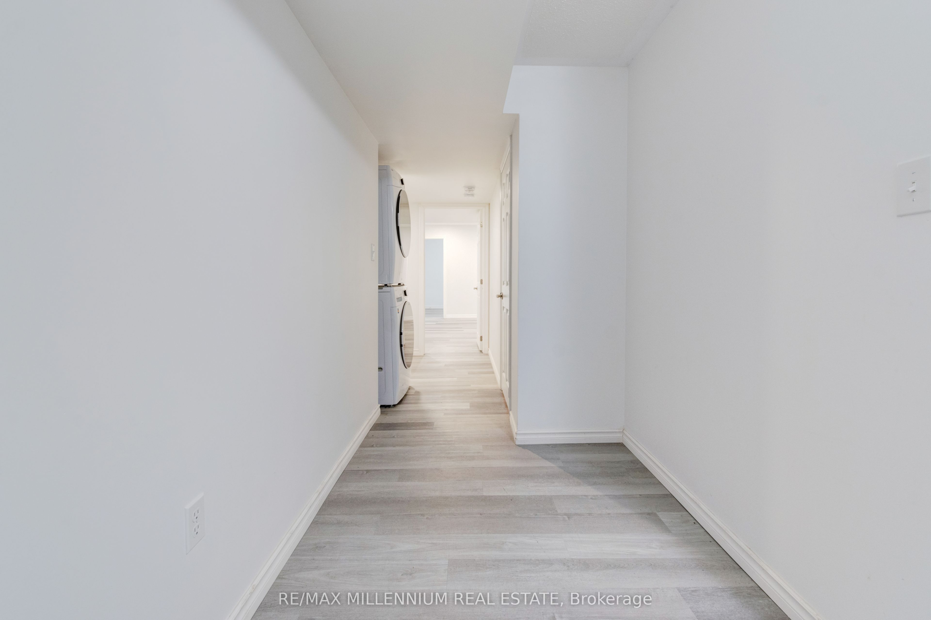 481 Bessborough Drive Property Photo 9