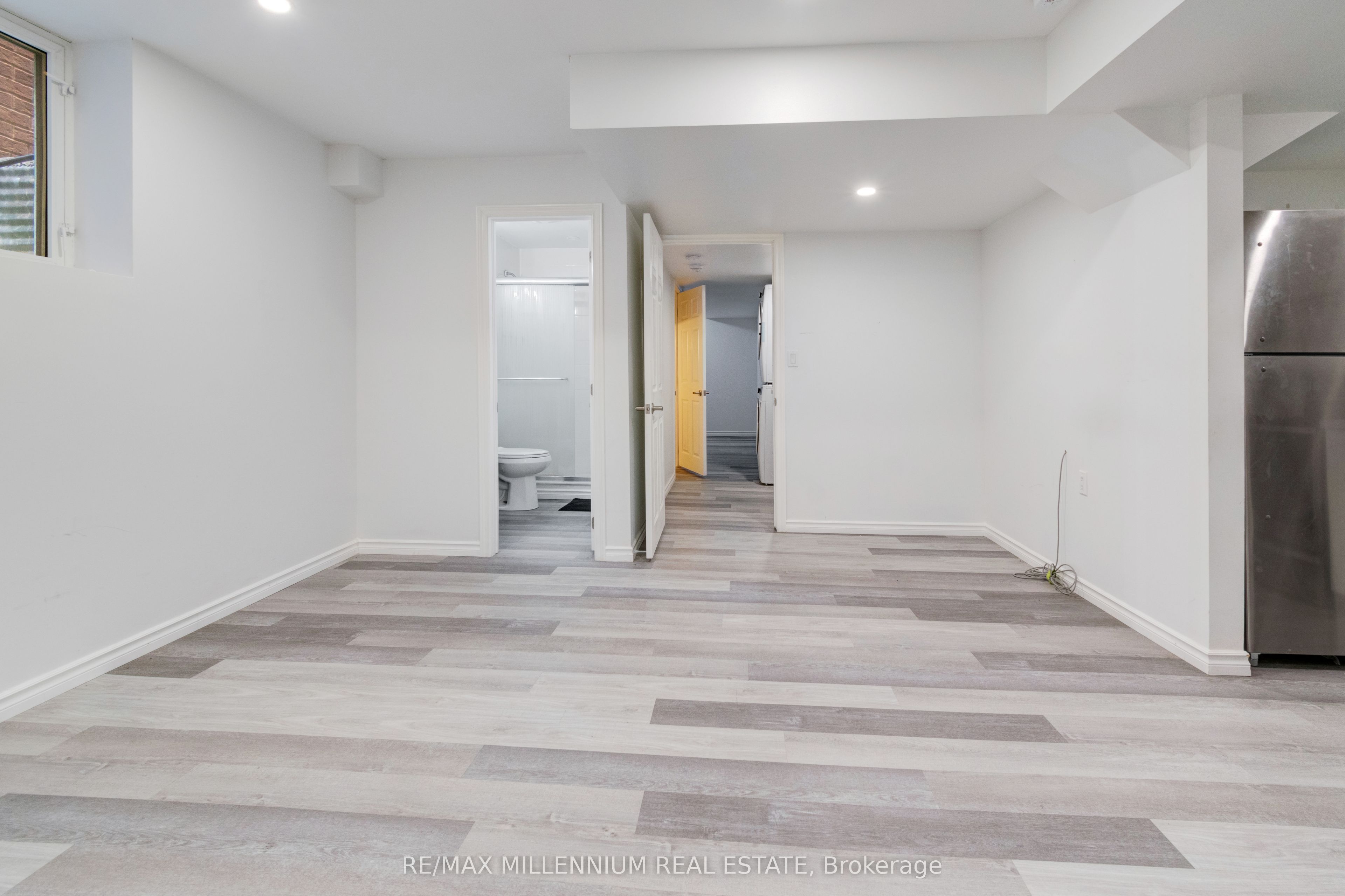 481 Bessborough Drive Property Photo 17