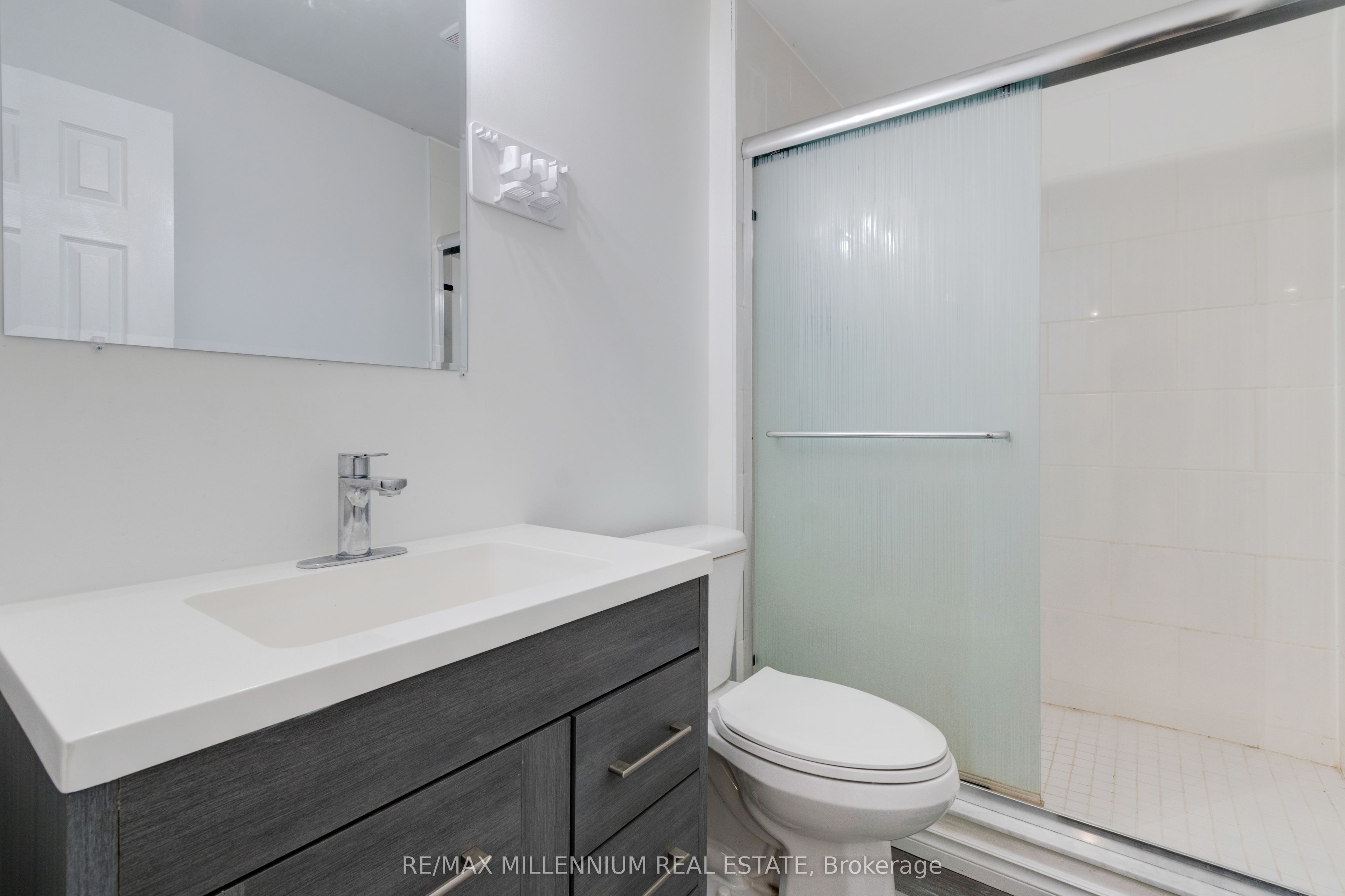 481 Bessborough Drive Property Photo 20