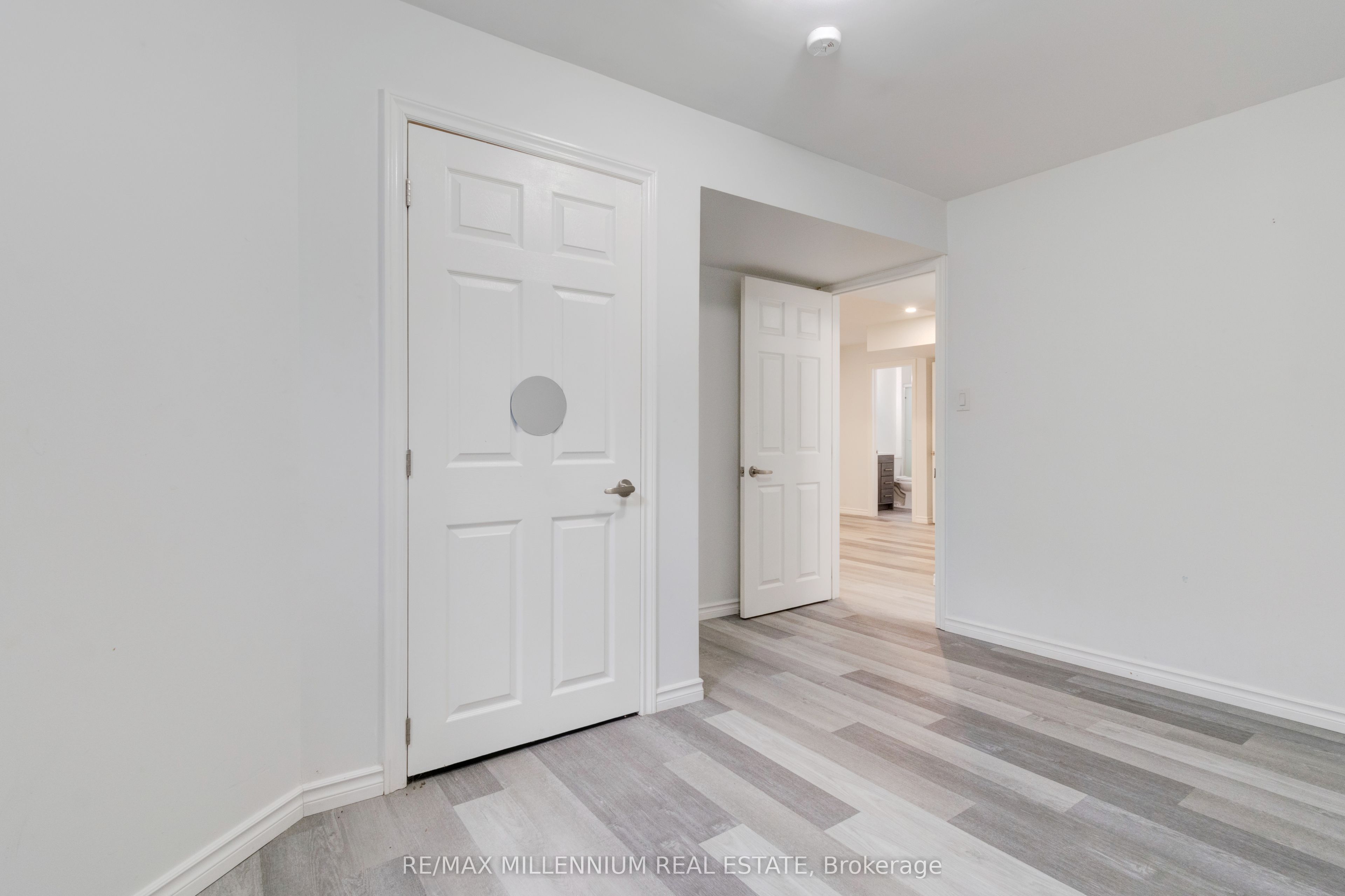481 Bessborough Drive Property Photo 29