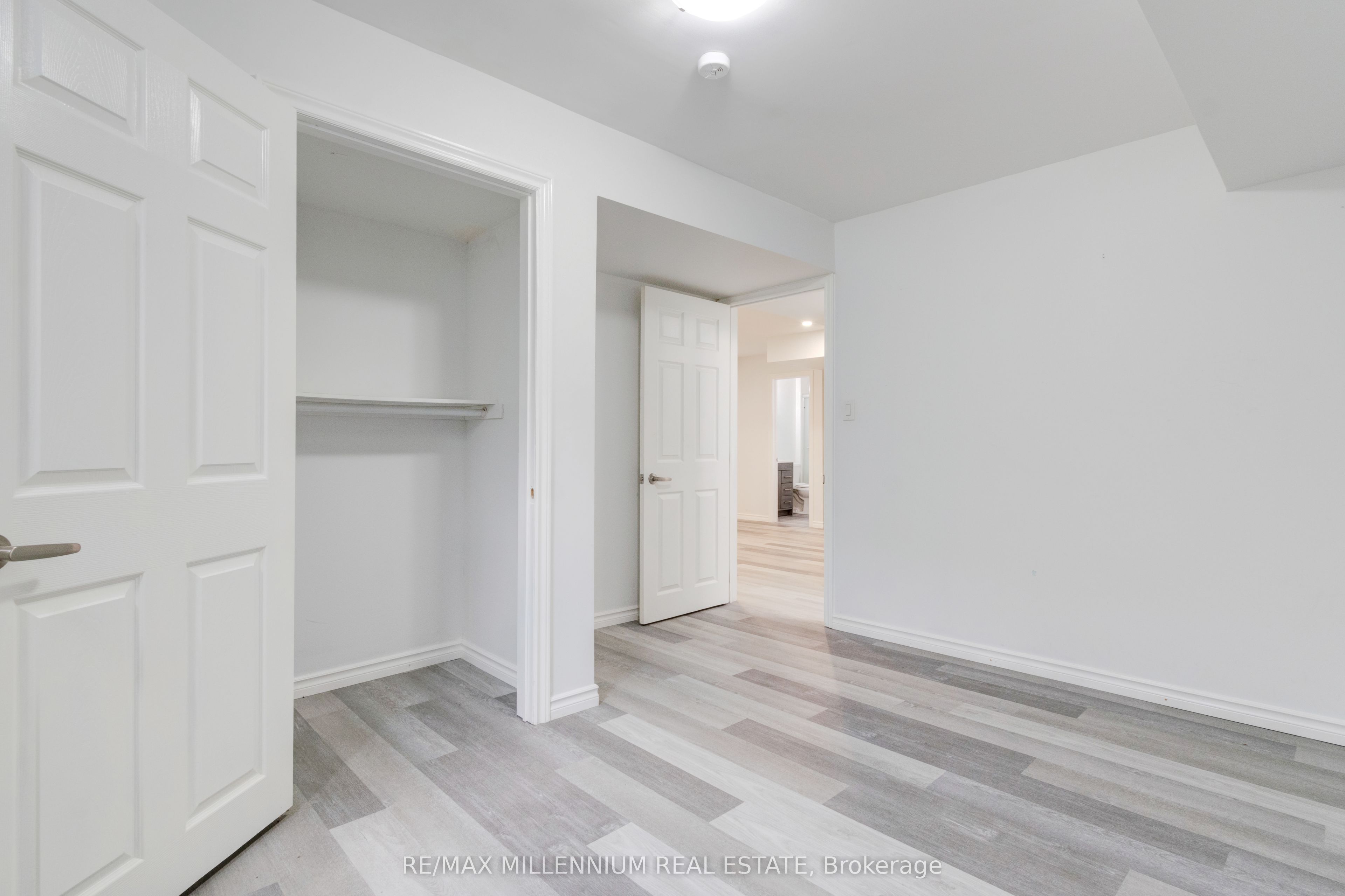 481 Bessborough Drive Property Photo 30