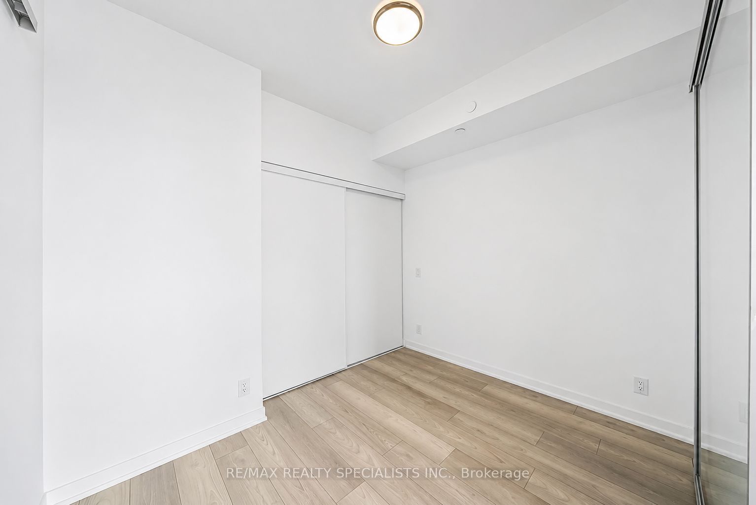 285 Dufferin Street 817 Property Photo 20