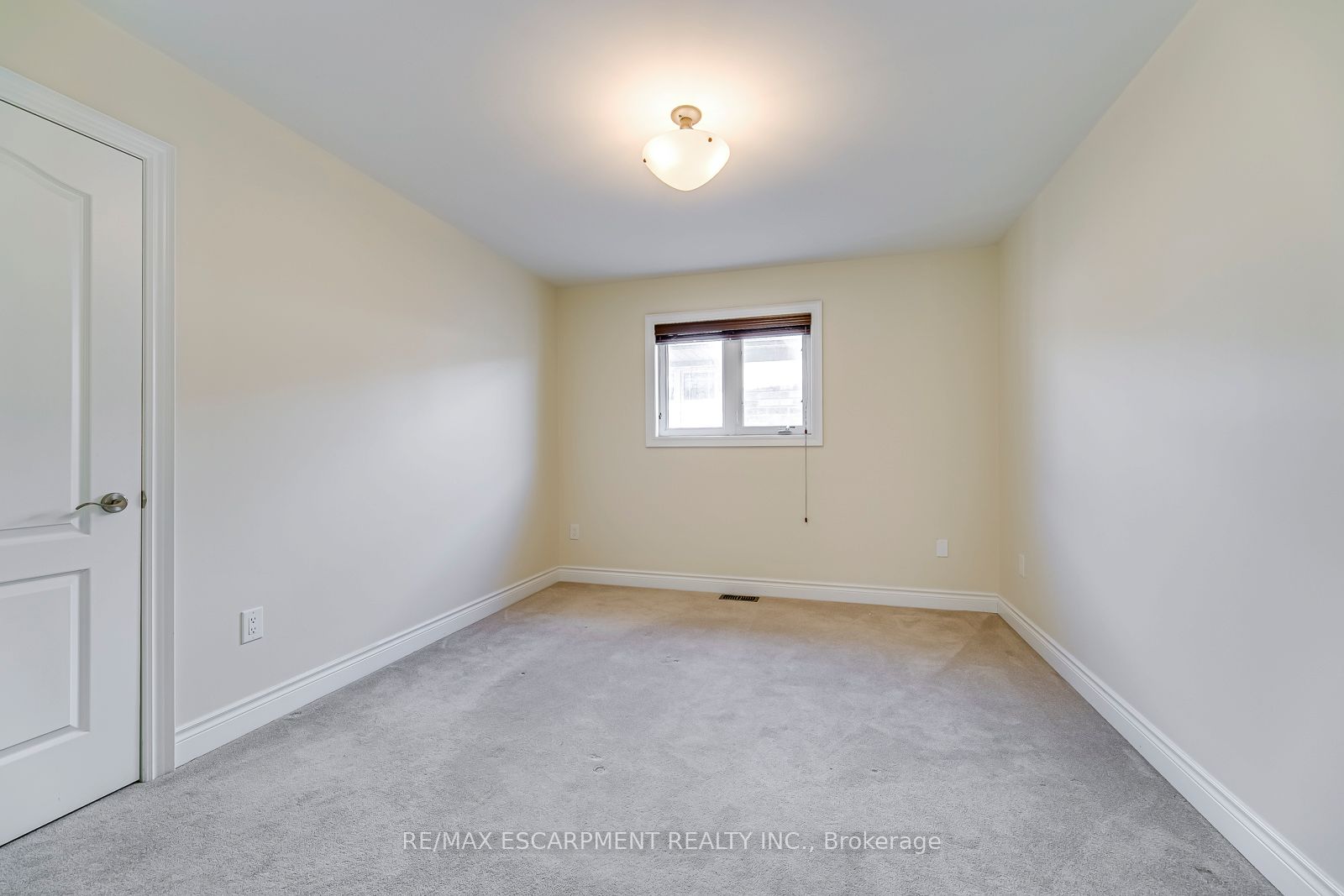 2492 Chaplin Road Property Photo 24