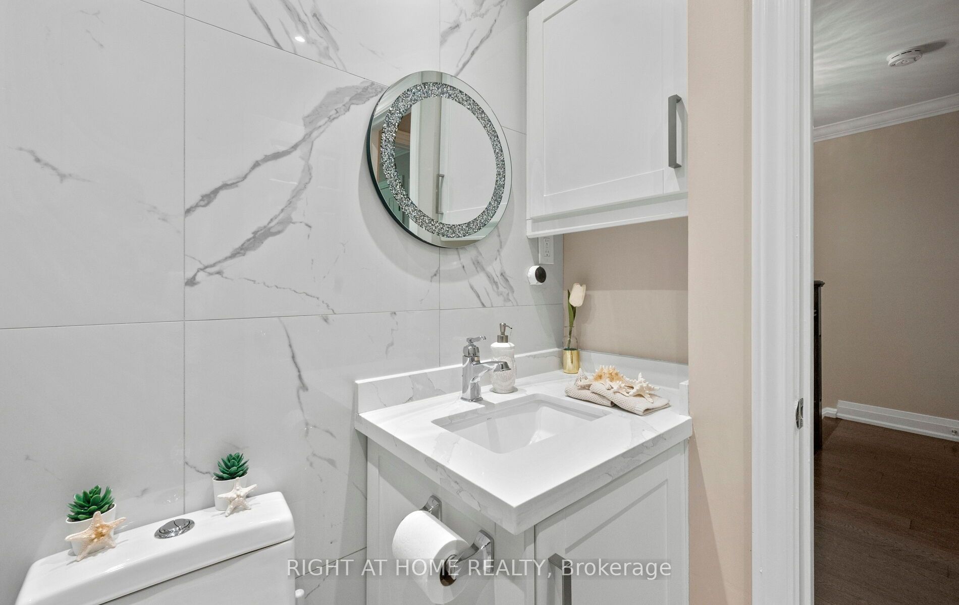 5491 Schueller Crescent Property Photo 41