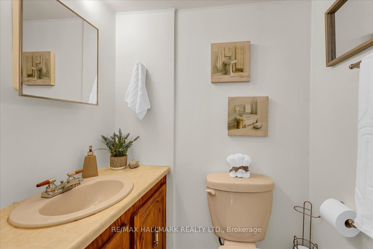 433 Seabourne Drive Property Photo 13
