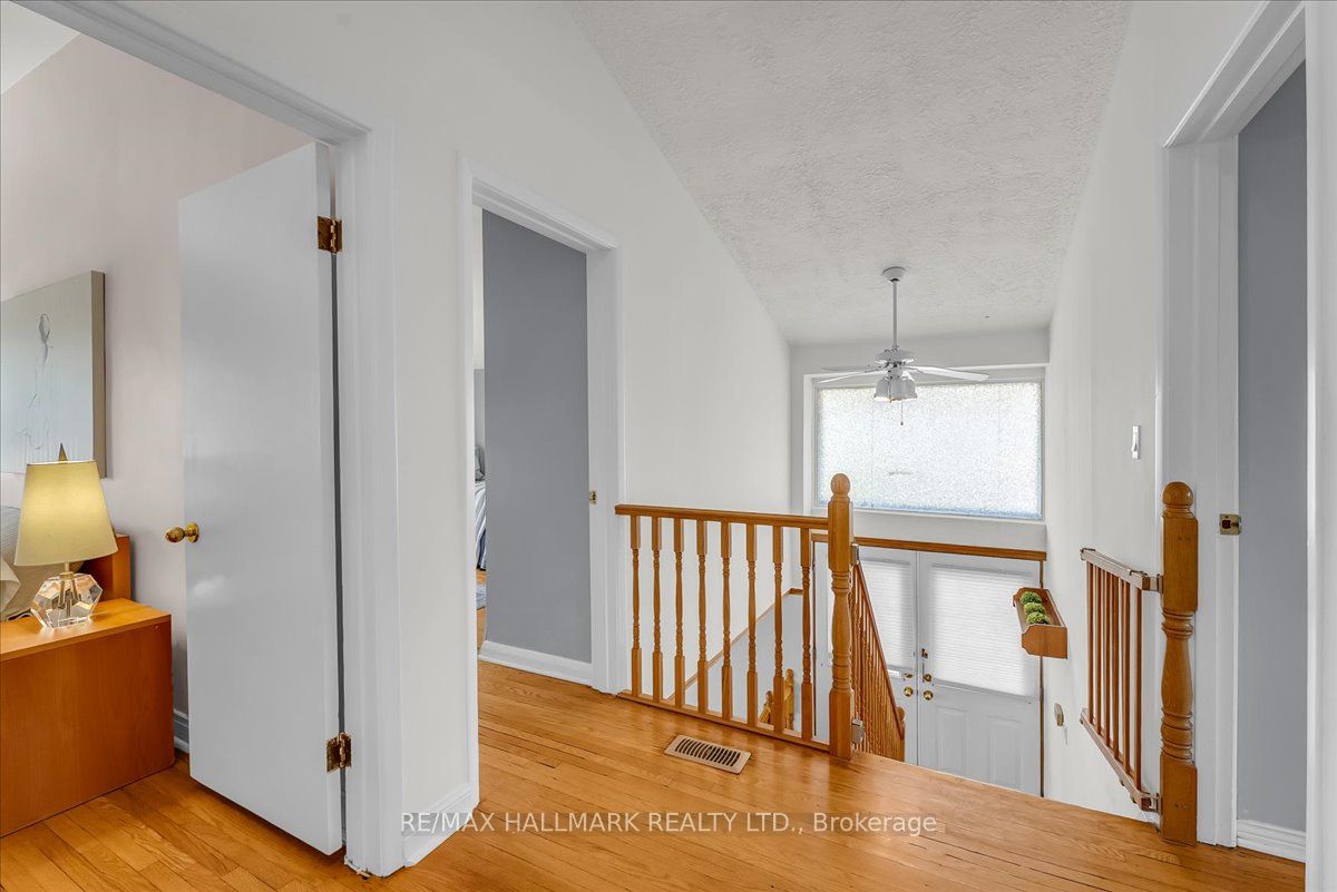 433 Seabourne Drive Property Photo 14