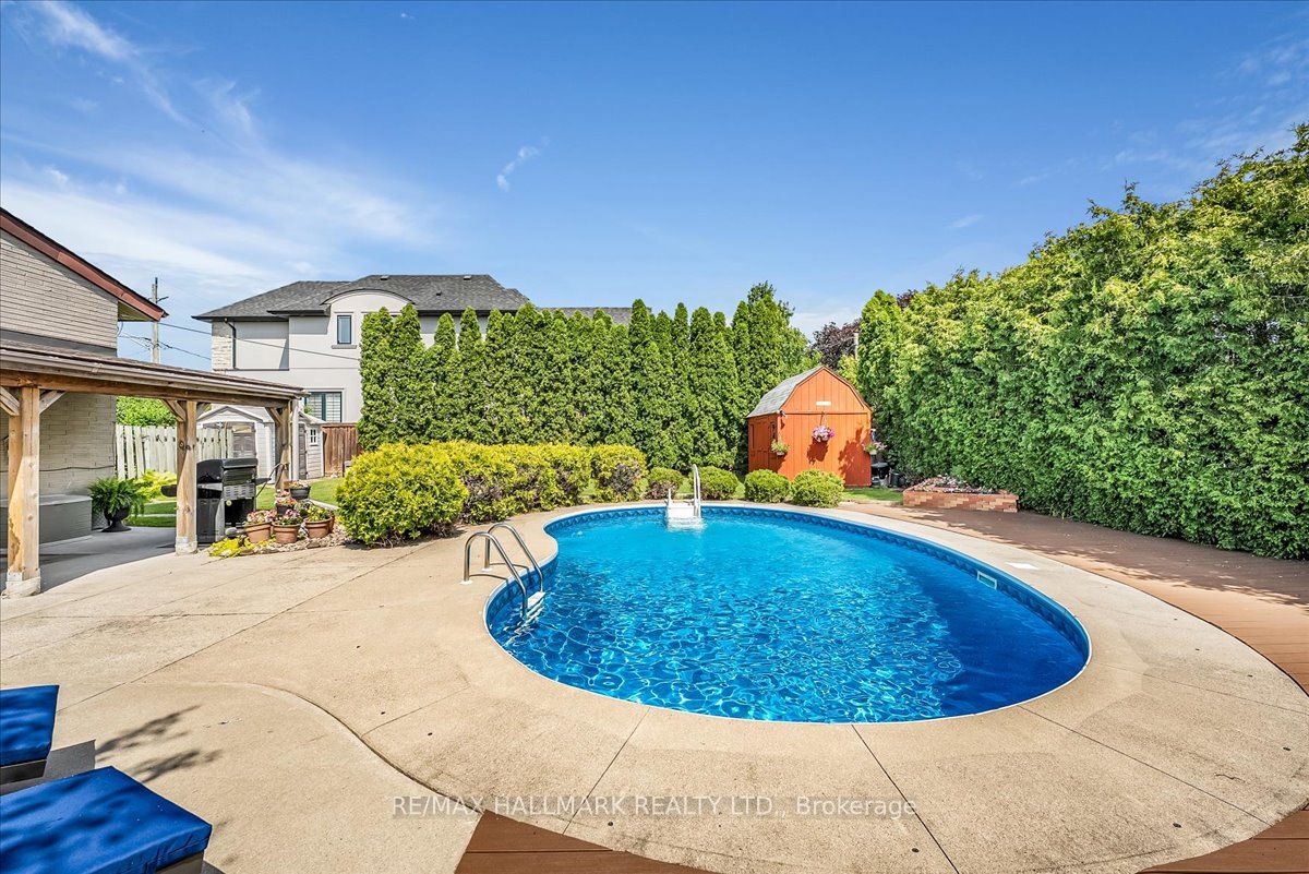 433 Seabourne Drive Property Photo 31