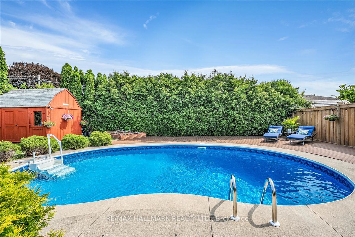433 Seabourne Drive Property Photo 33