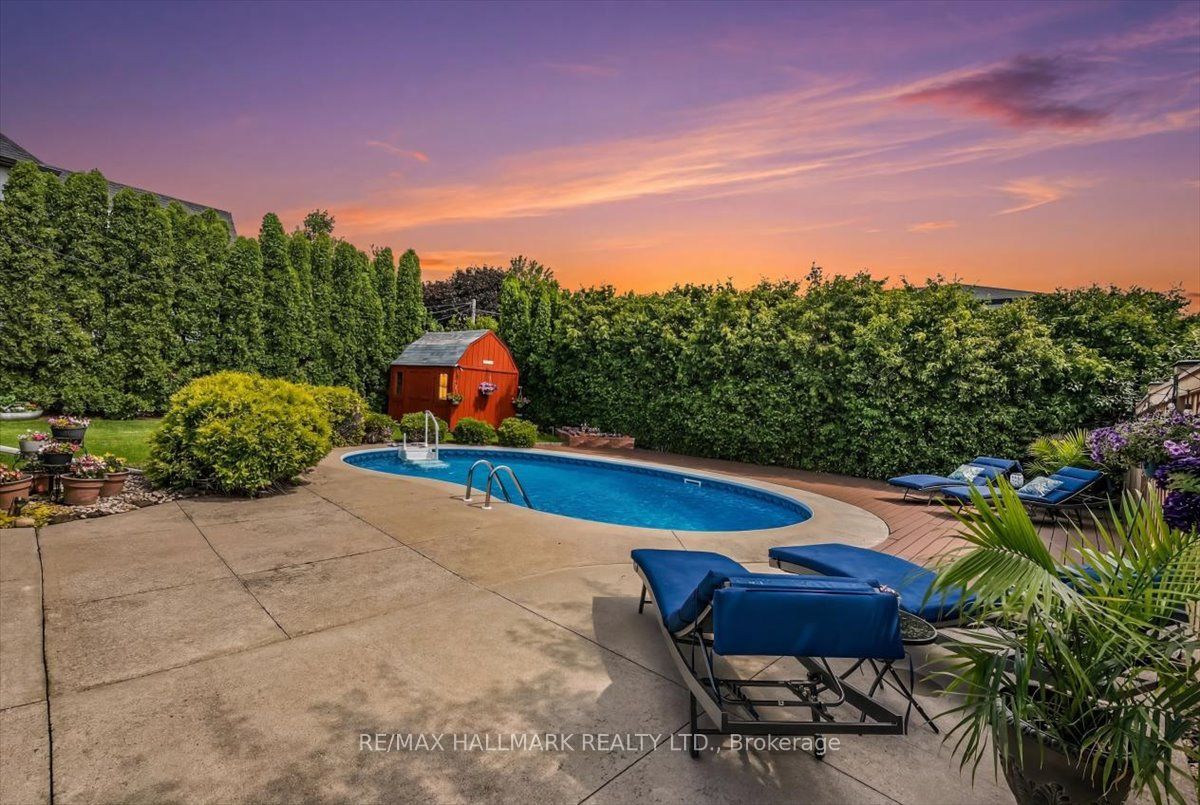 433 Seabourne Drive Property Photo 35