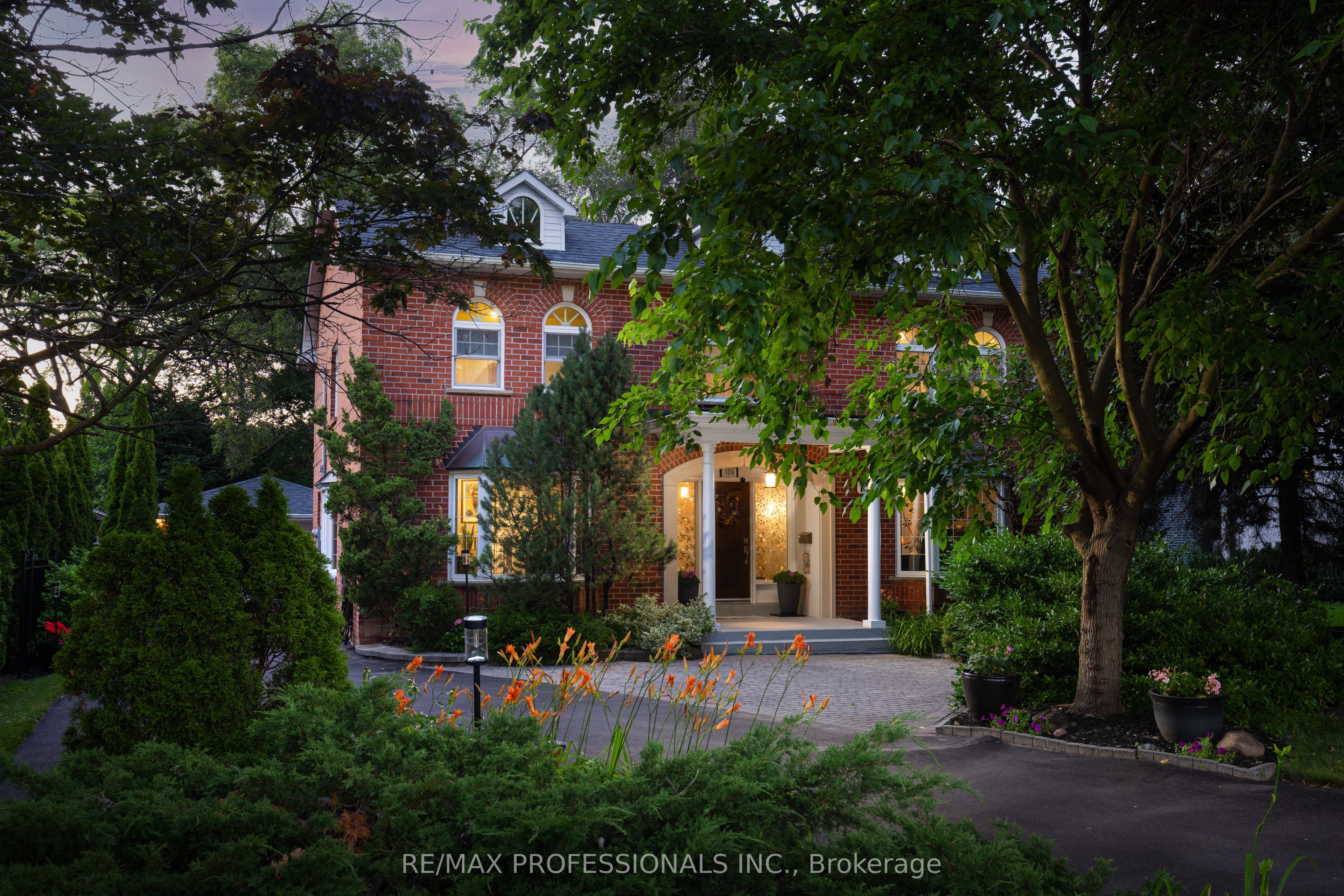 106 Rathburn Road