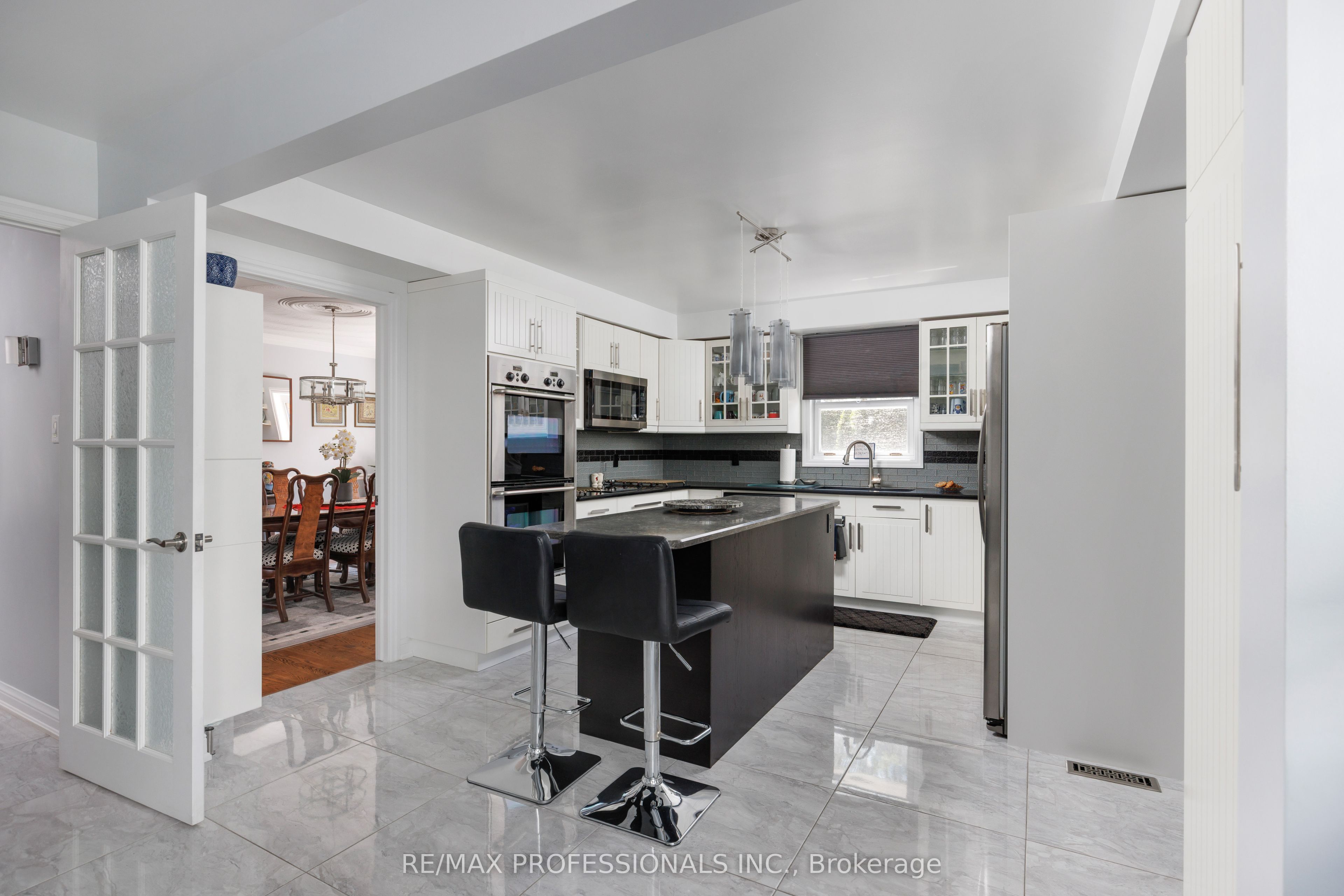 106 Rathburn Road Property Photo 15