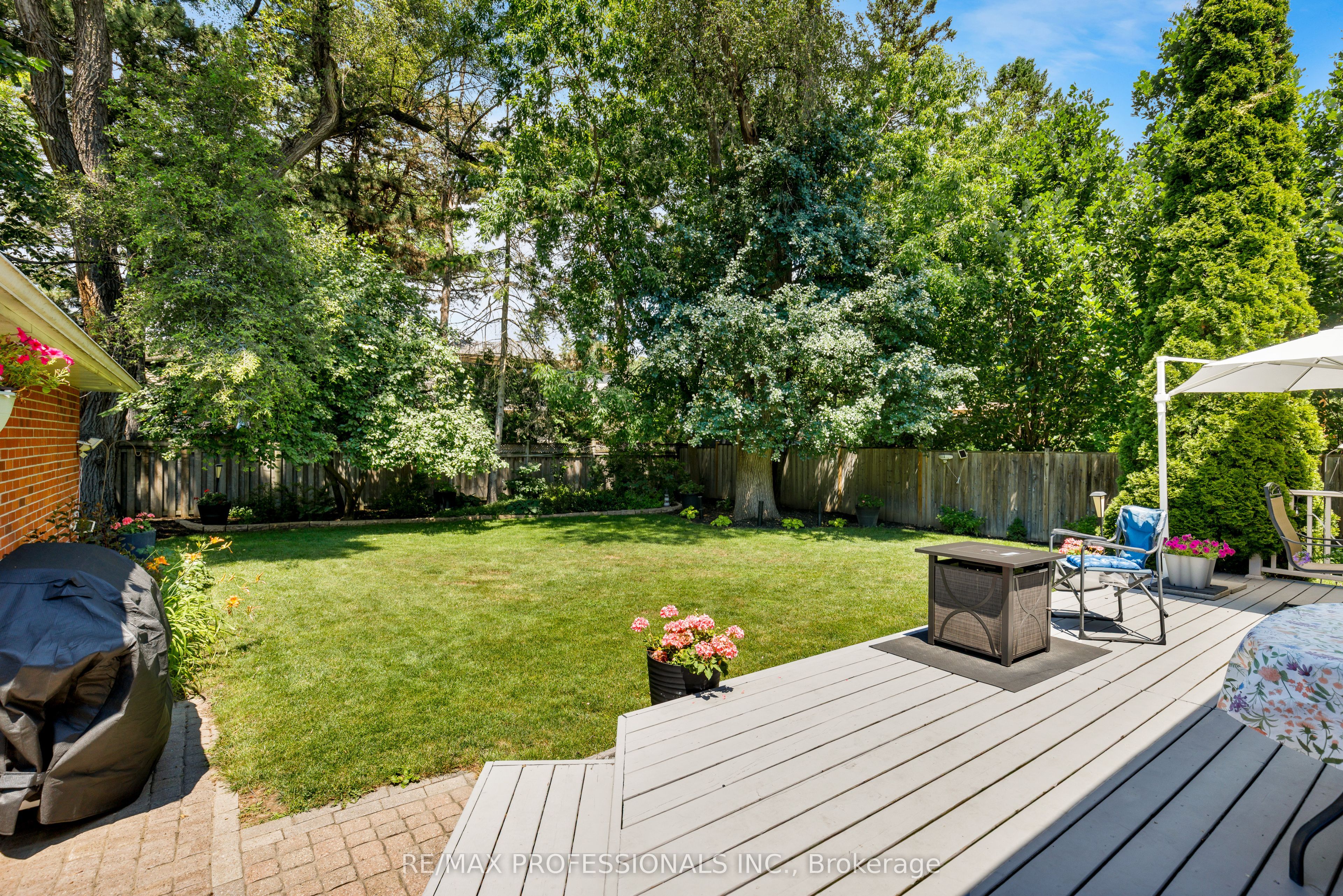 106 Rathburn Road Property Photo 24