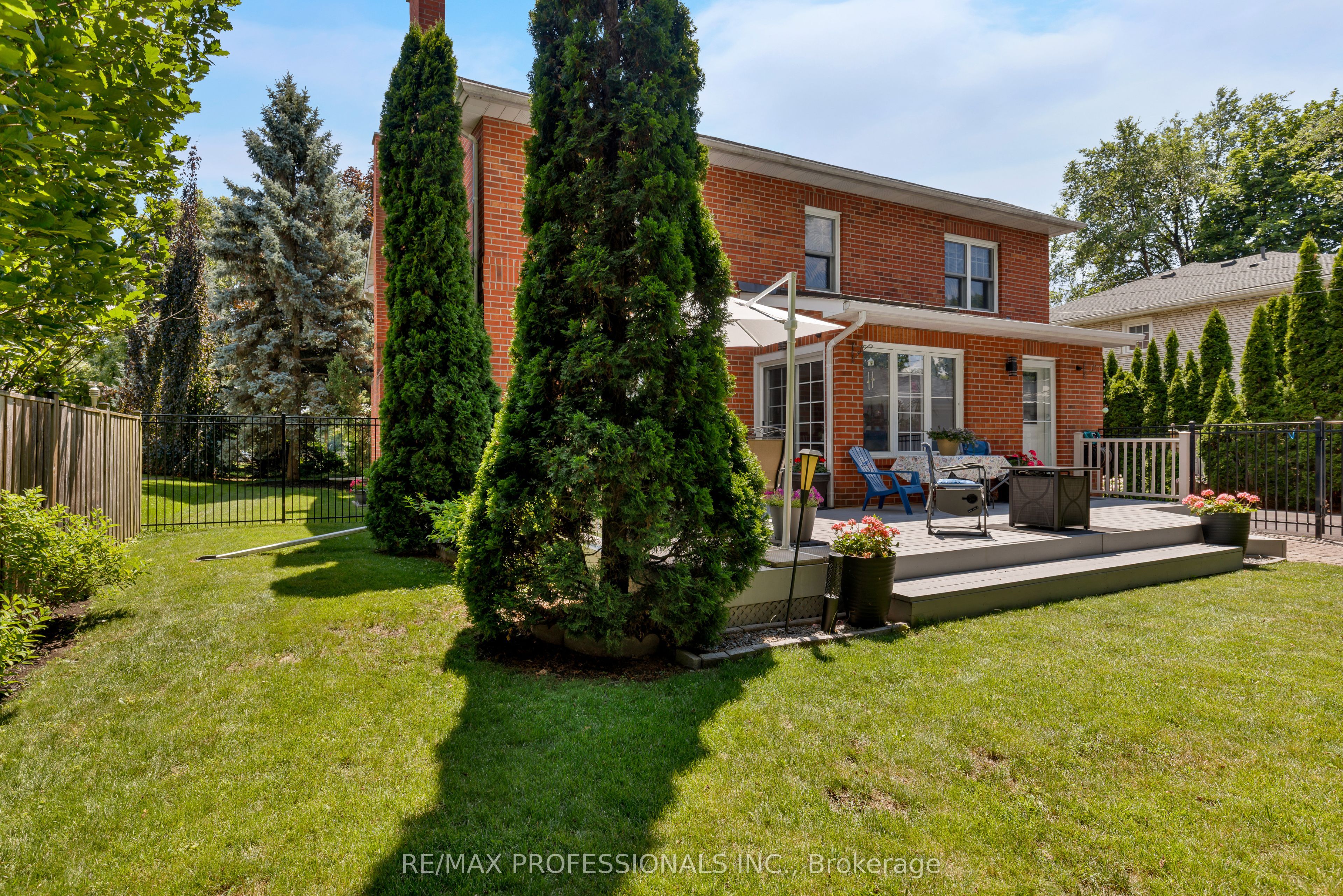 106 Rathburn Road Property Photo 27