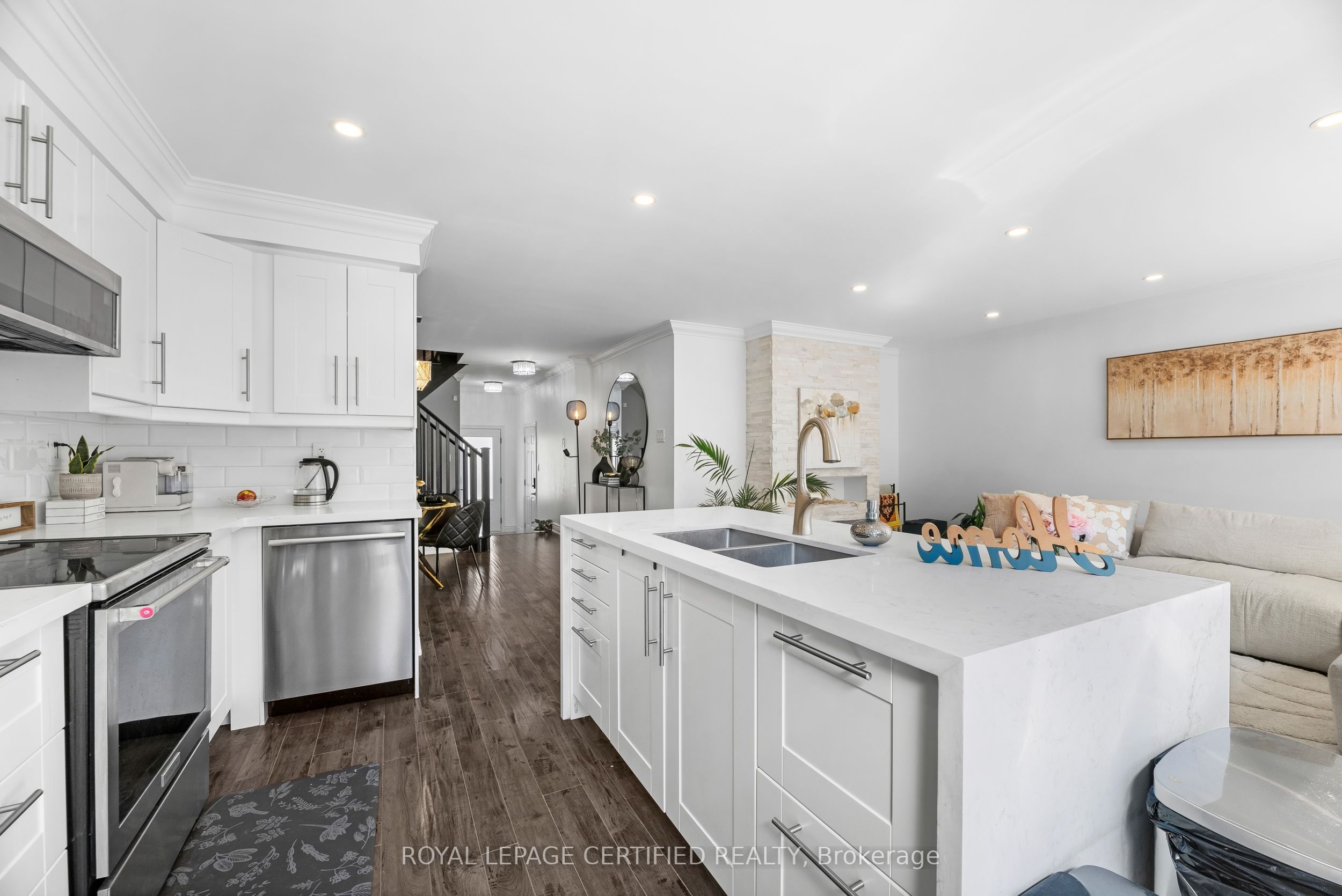 938 Burrows Gate Property Photo 10