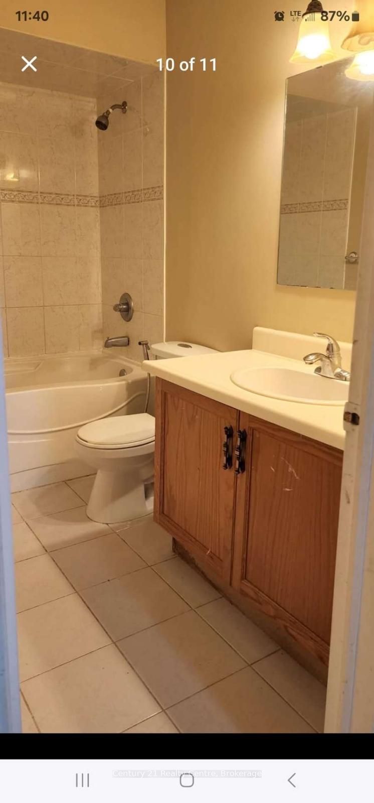 1 Dutch Crescent N Property Photo 7