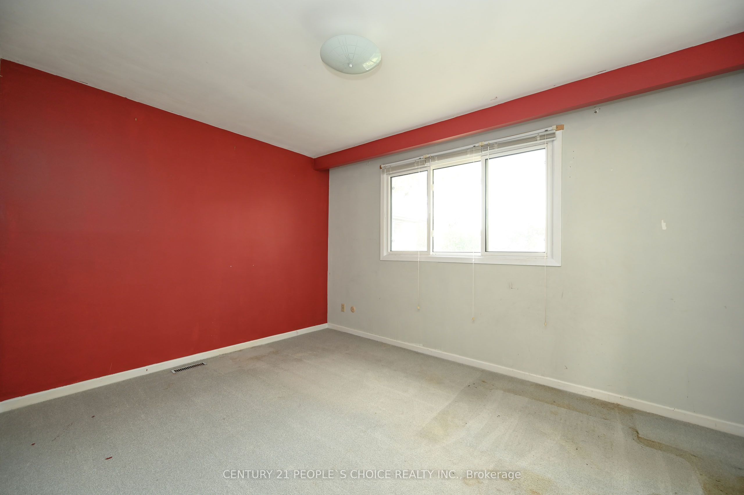 2132 Hixon Street Property Photo 13