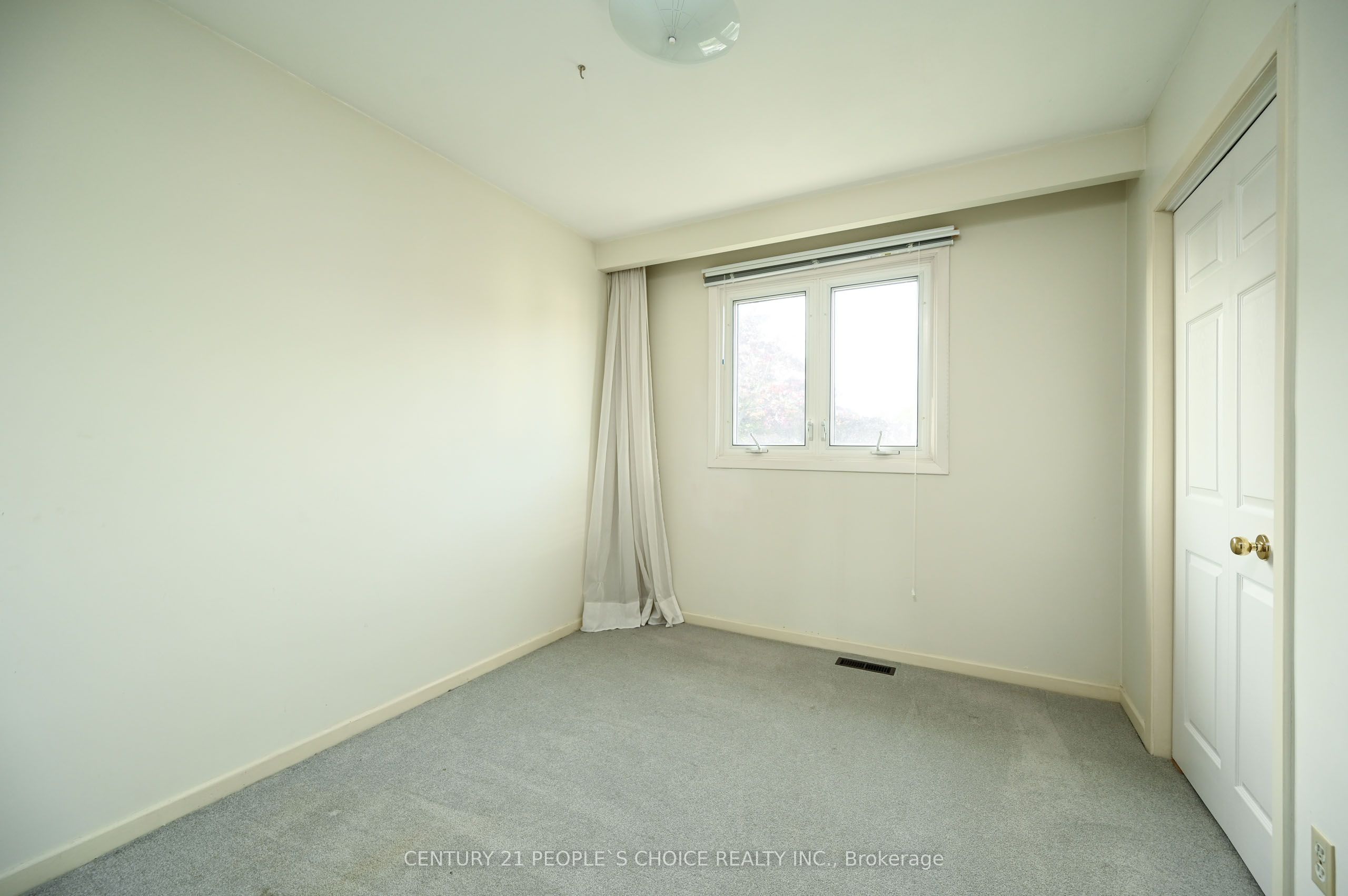 2132 Hixon Street Property Photo 15