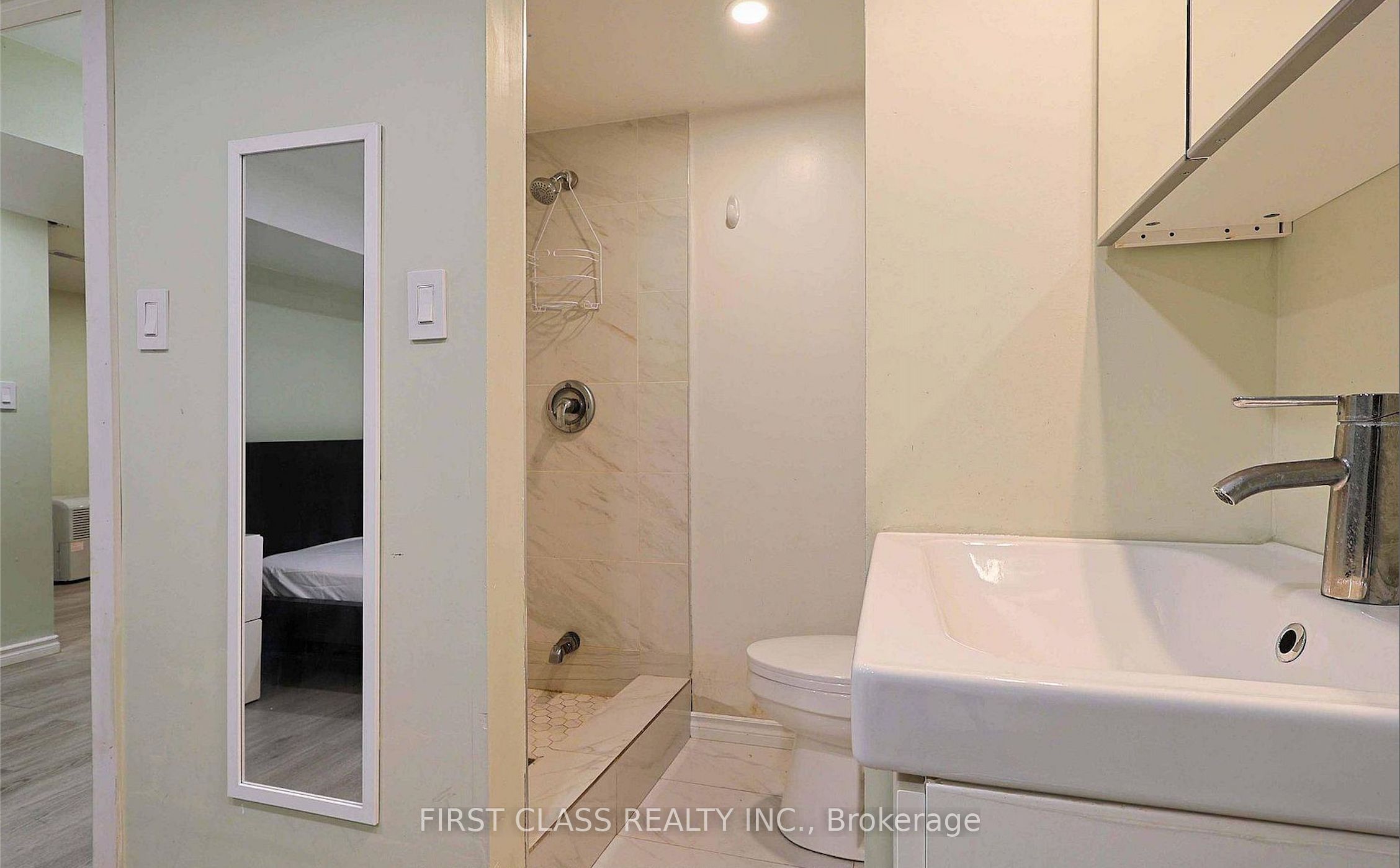 76 Macdonald Street Lower Property Photo 6