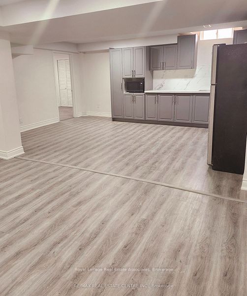 W13600576 Property Photo 6