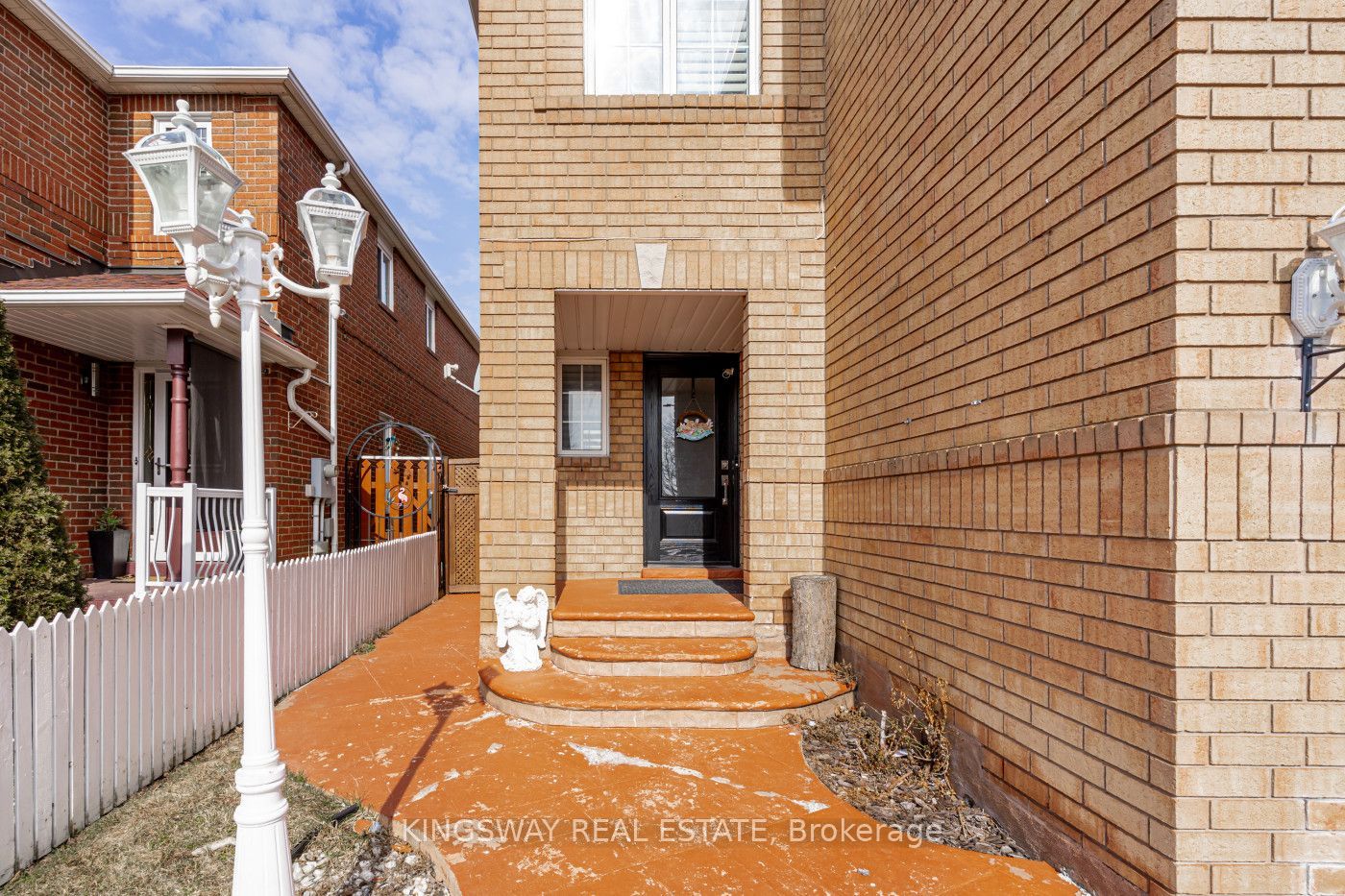 891 Stonebridge Avenue Property Photo 3