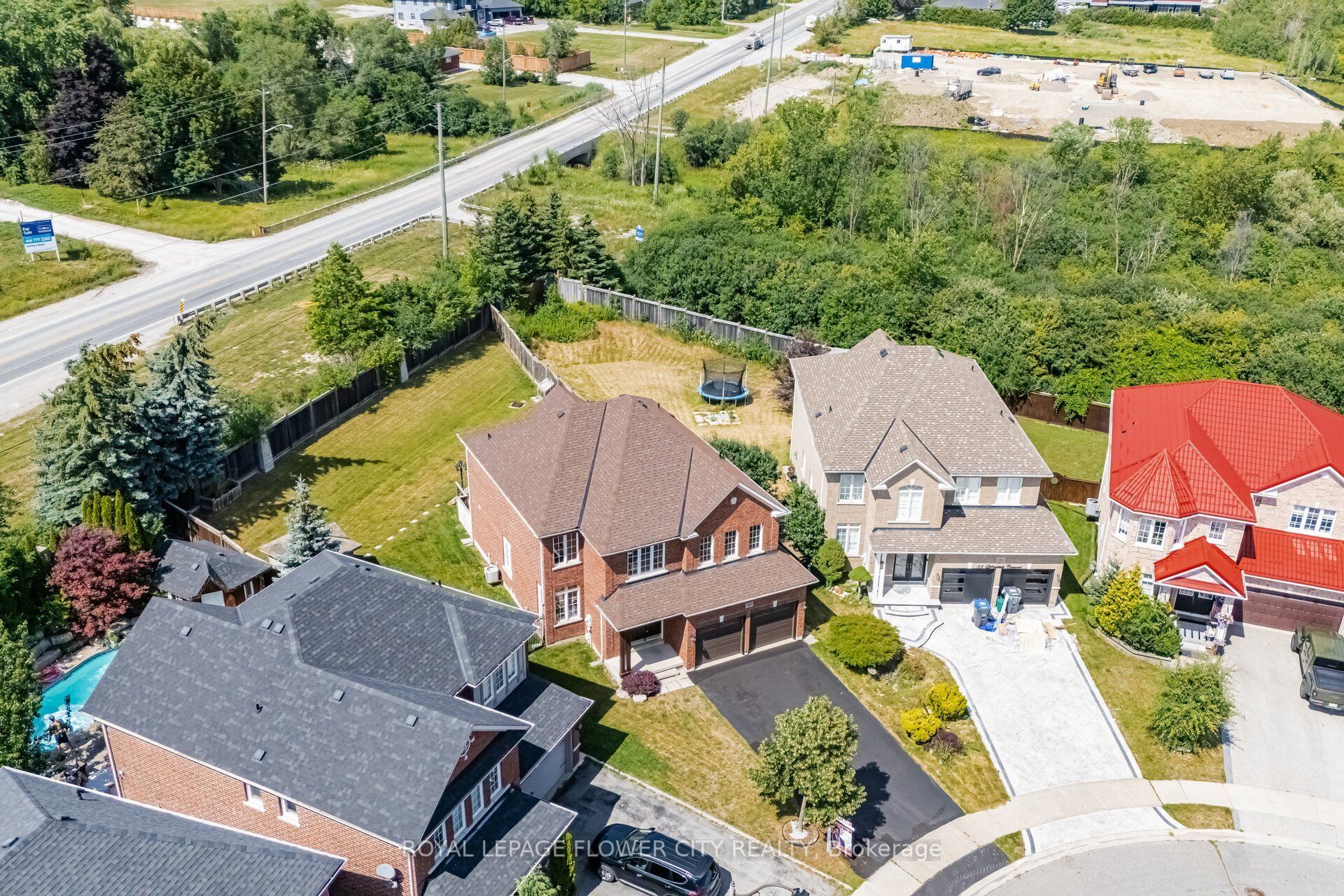 56 Laurentide Crescent Property Photo 1
