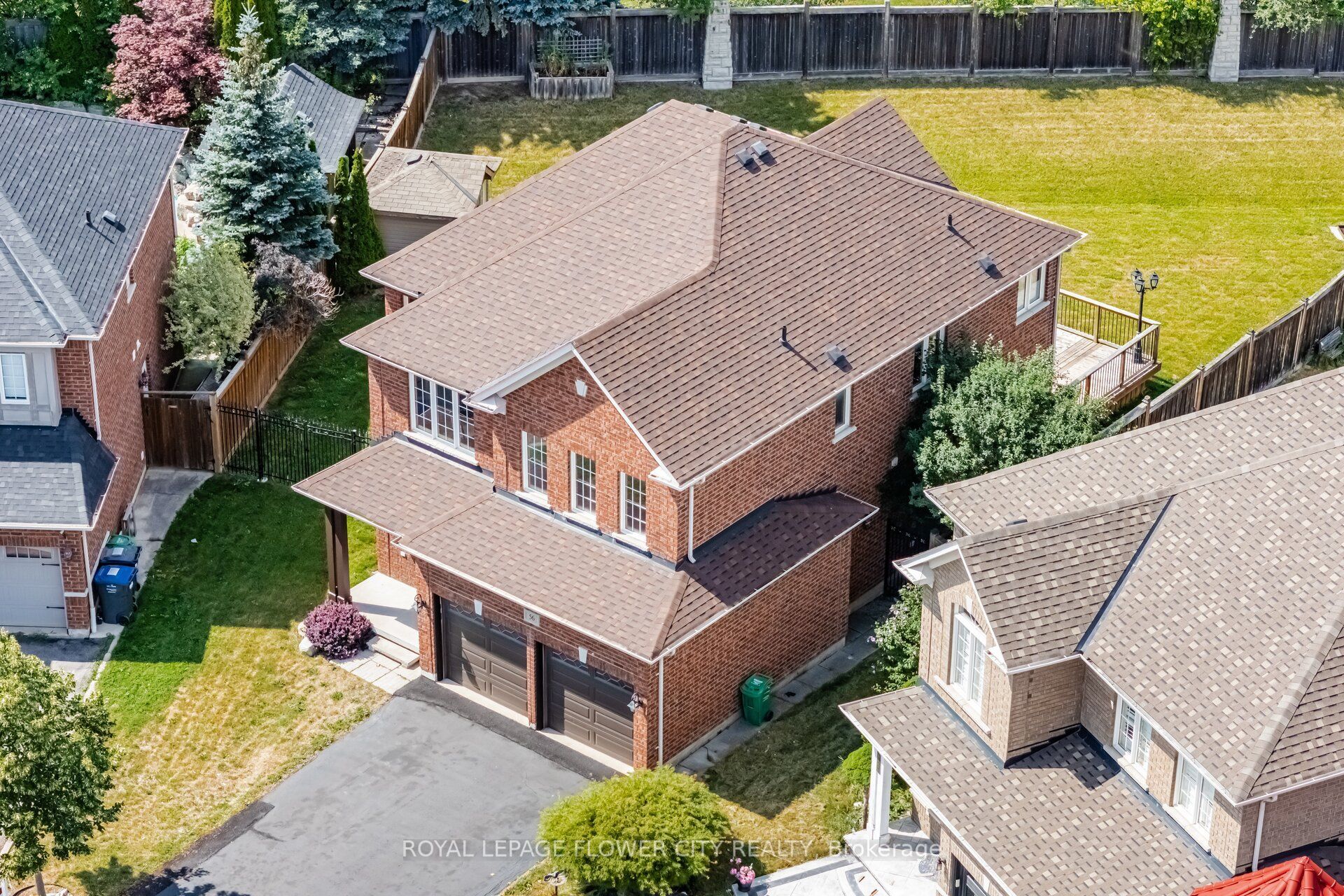 56 Laurentide Crescent Property Photo 4