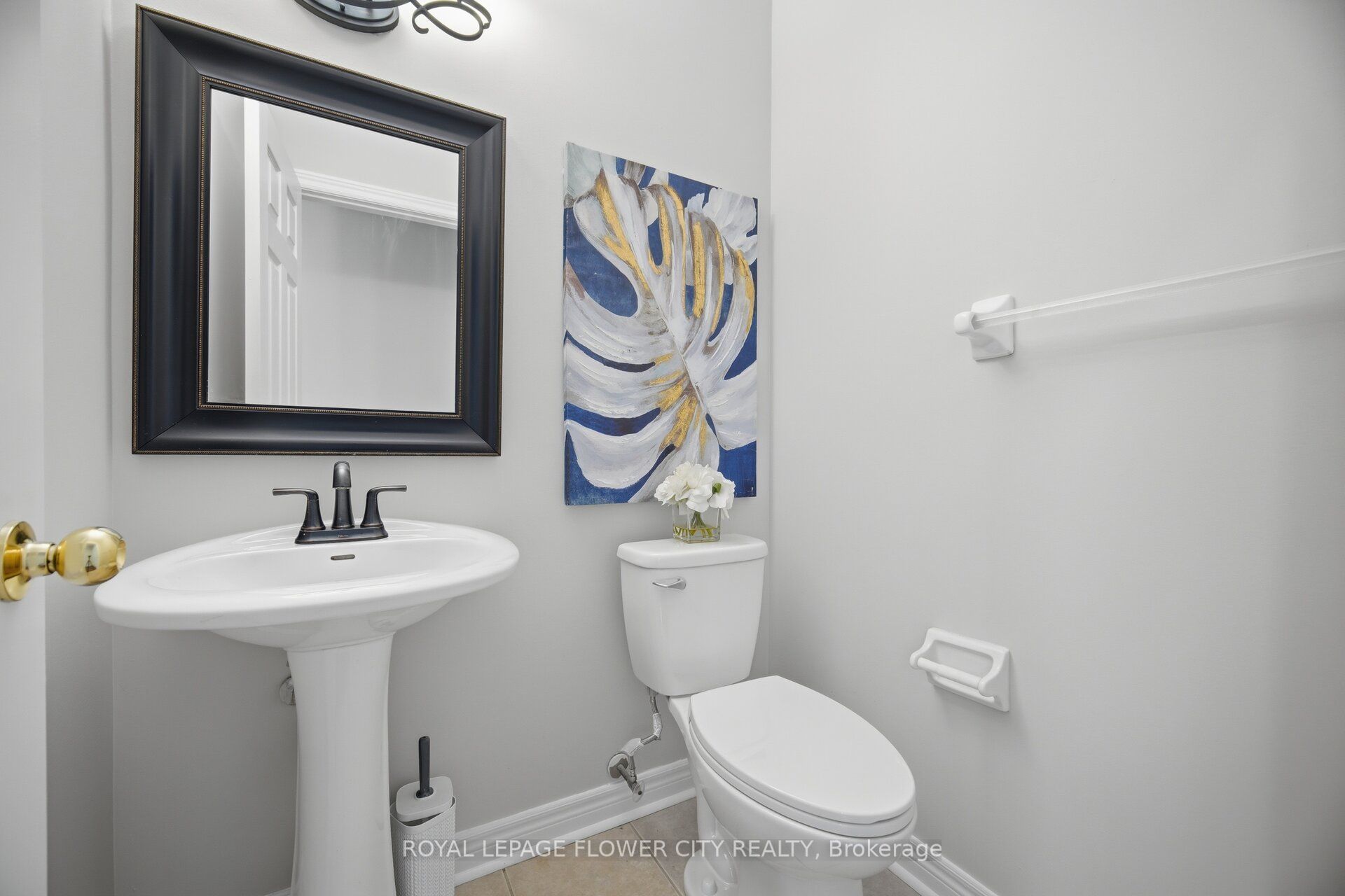 56 Laurentide Crescent Property Photo 22