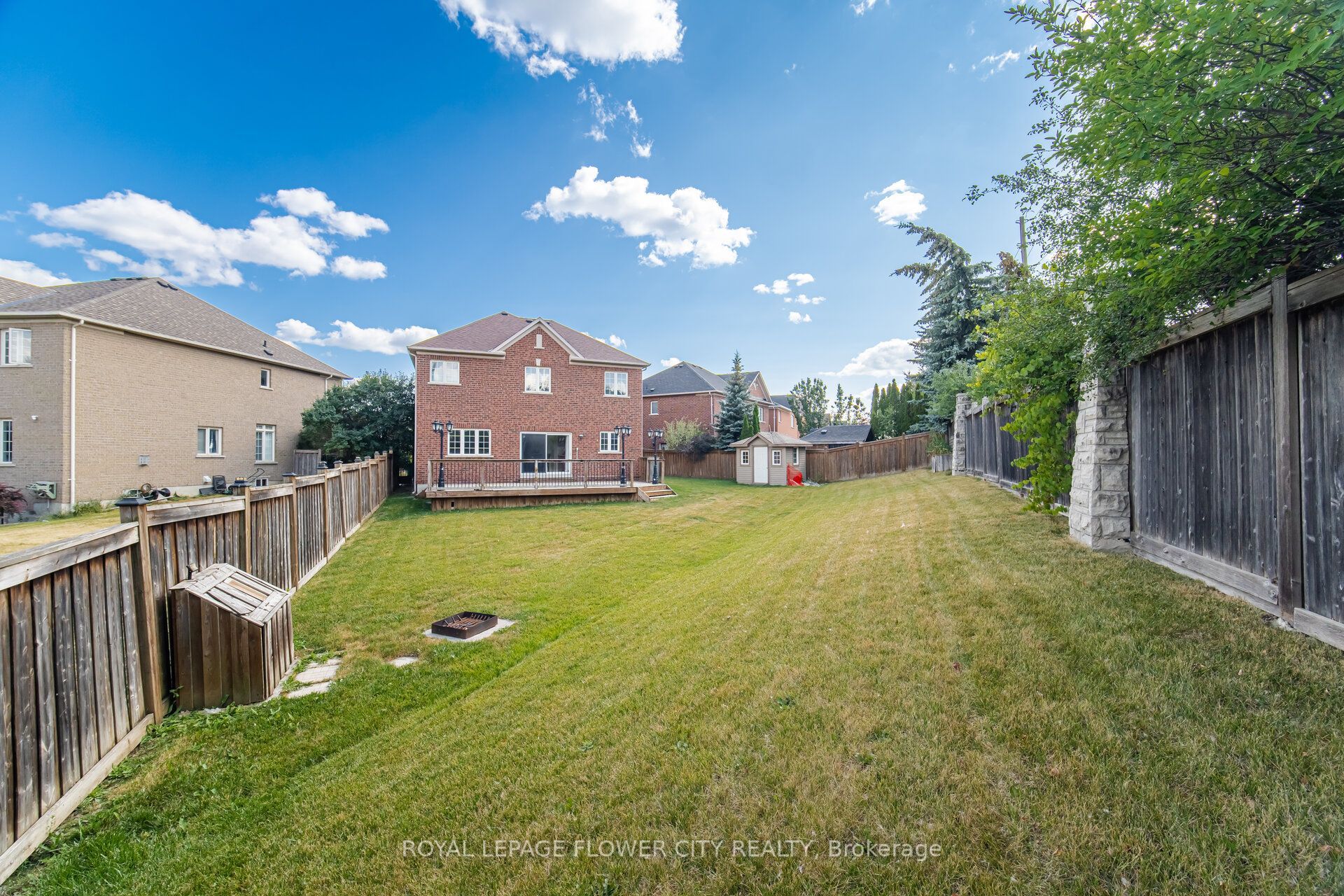 56 Laurentide Crescent Property Photo 45