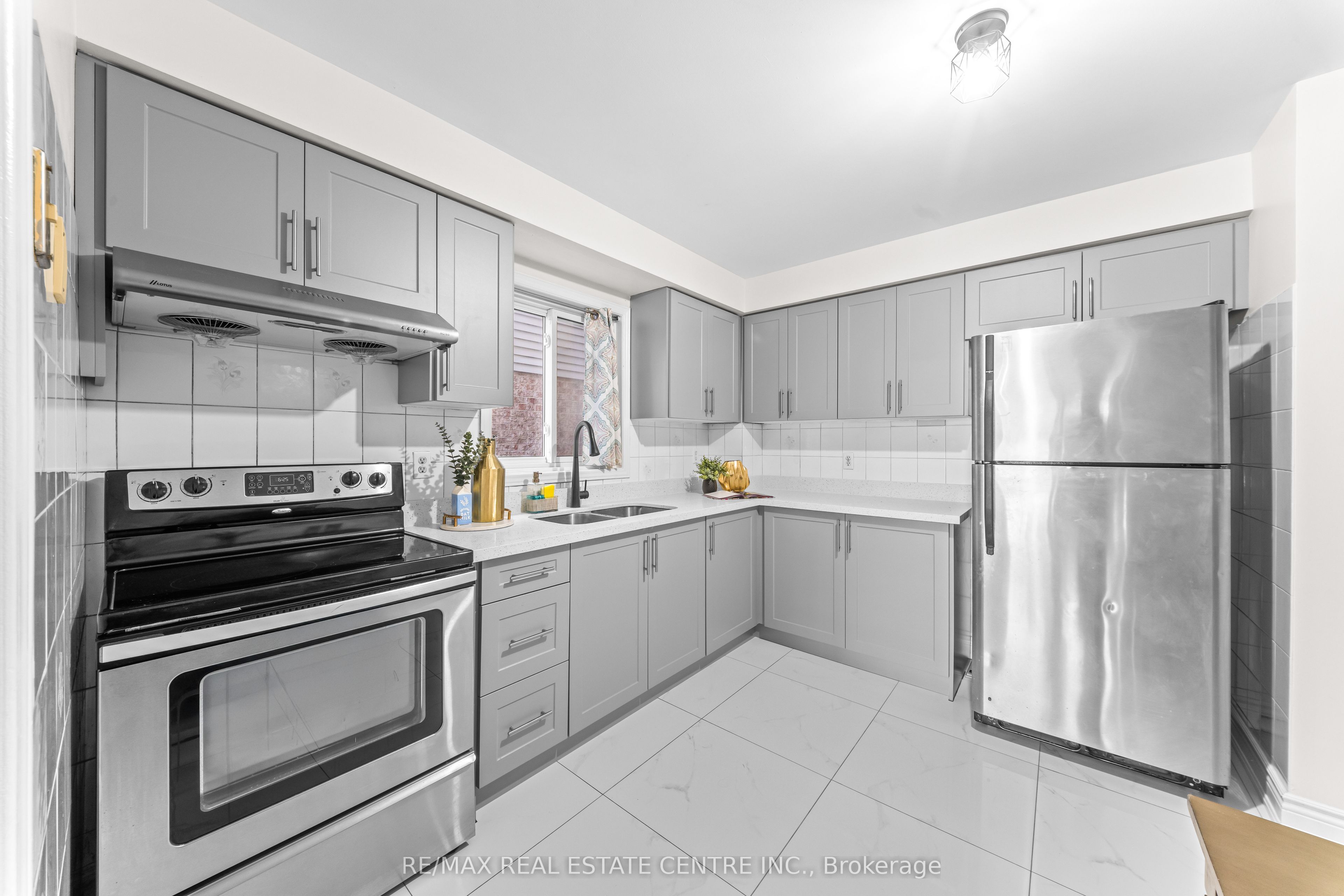 93 Ural Circle Property Photo 7