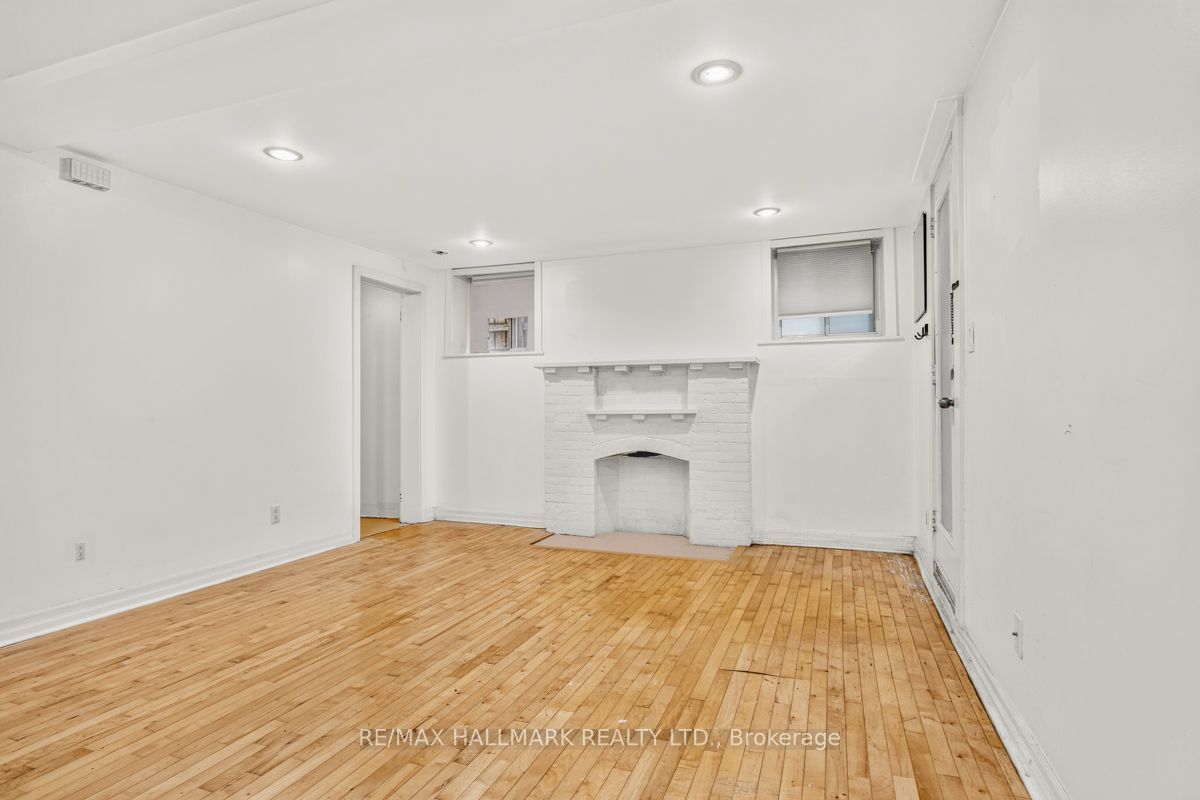 483 Parkside Drive Lower Property Photo 4