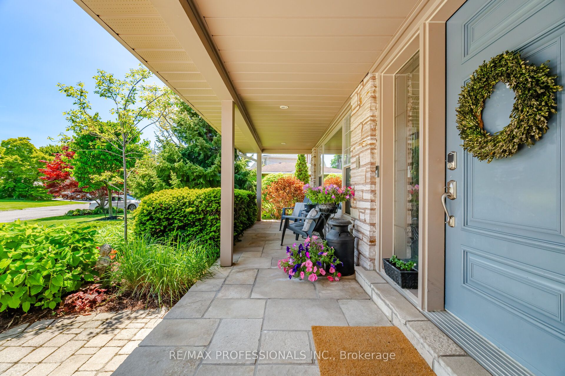 16 Cherry Post Crescent Property Photo 5