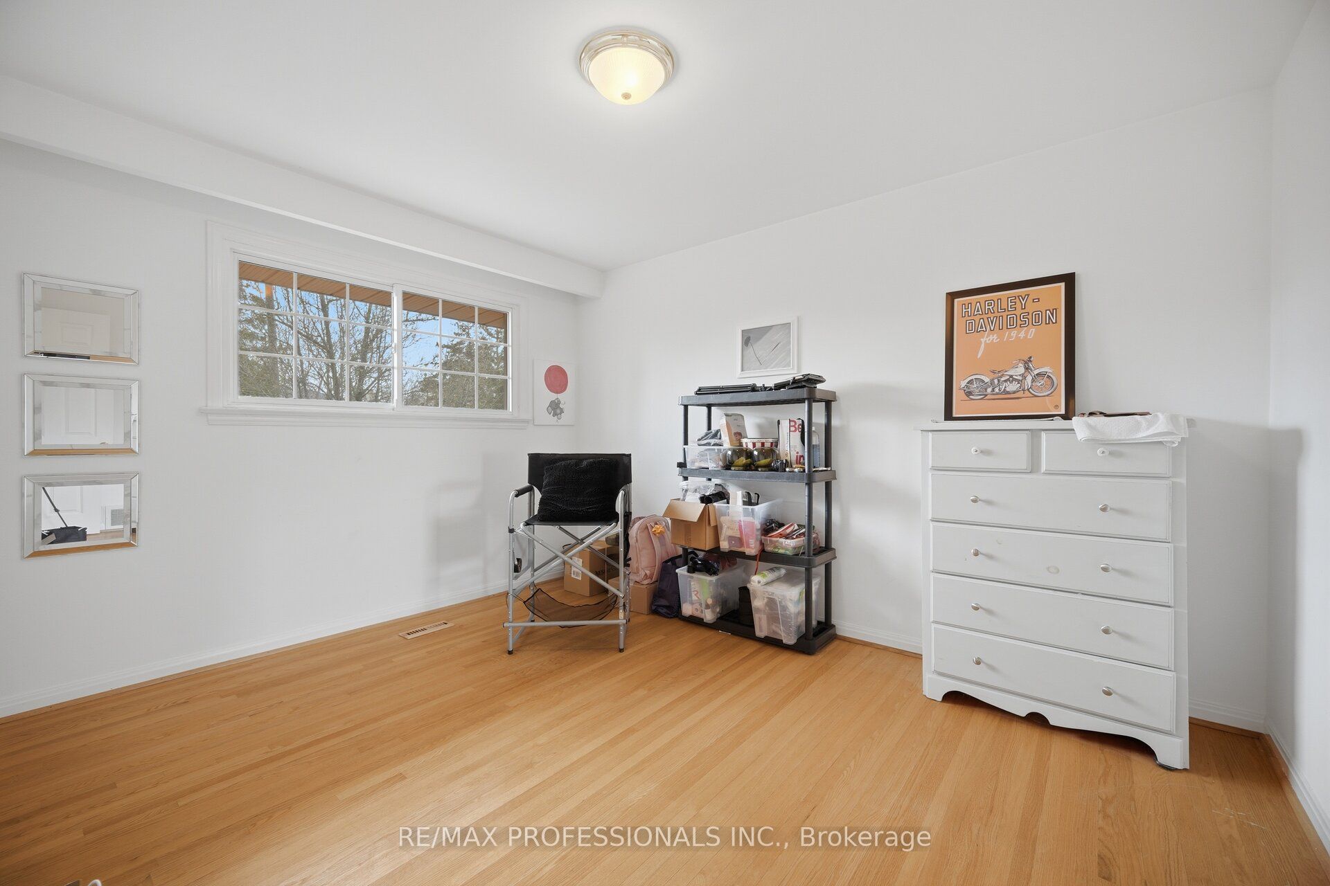 16 Cherry Post Crescent Property Photo 32