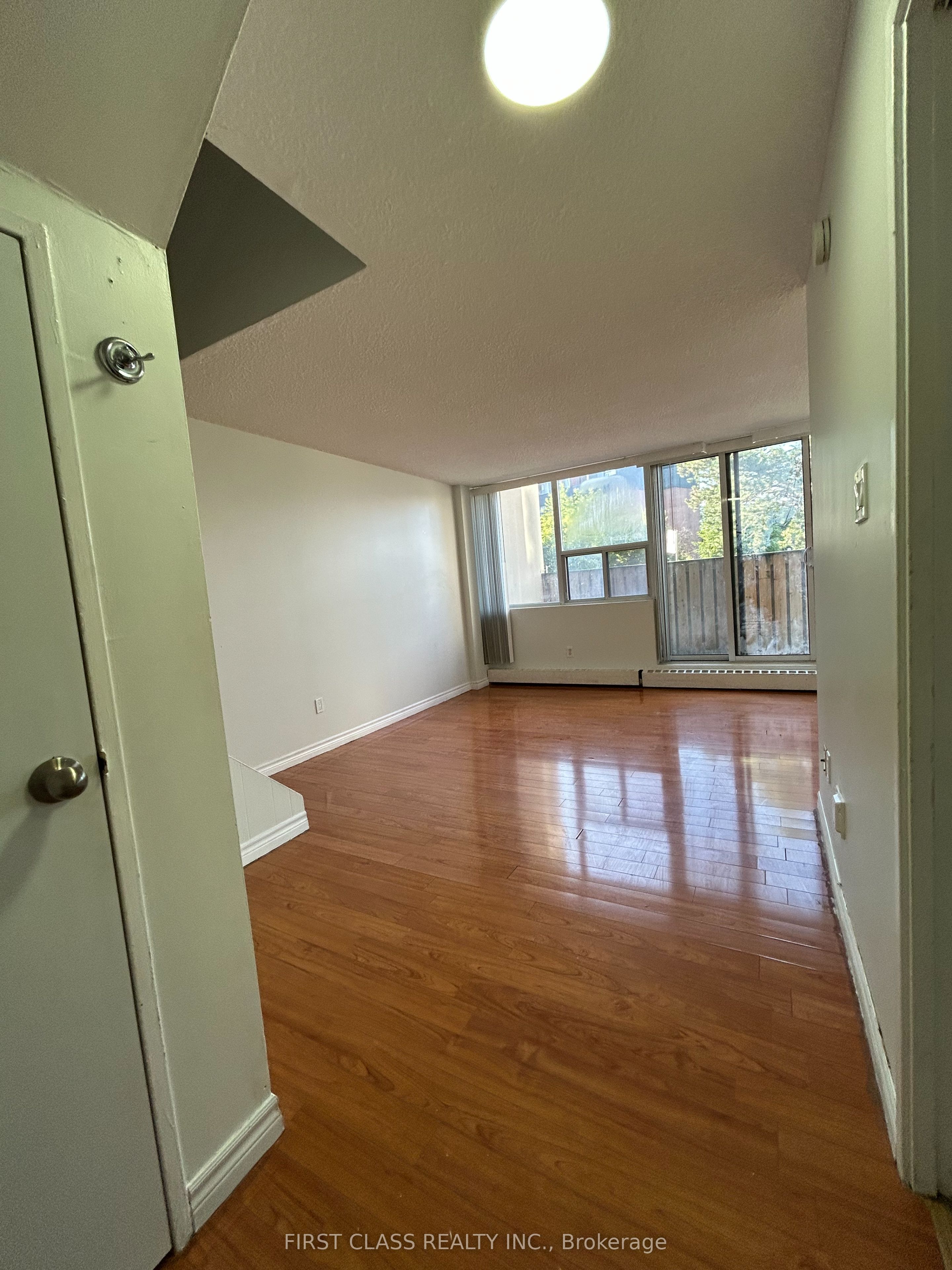 2121 Roche Court 106 Property Photo 7