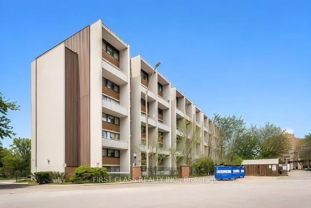 2121 Roche Court 106 Property Photo 25
